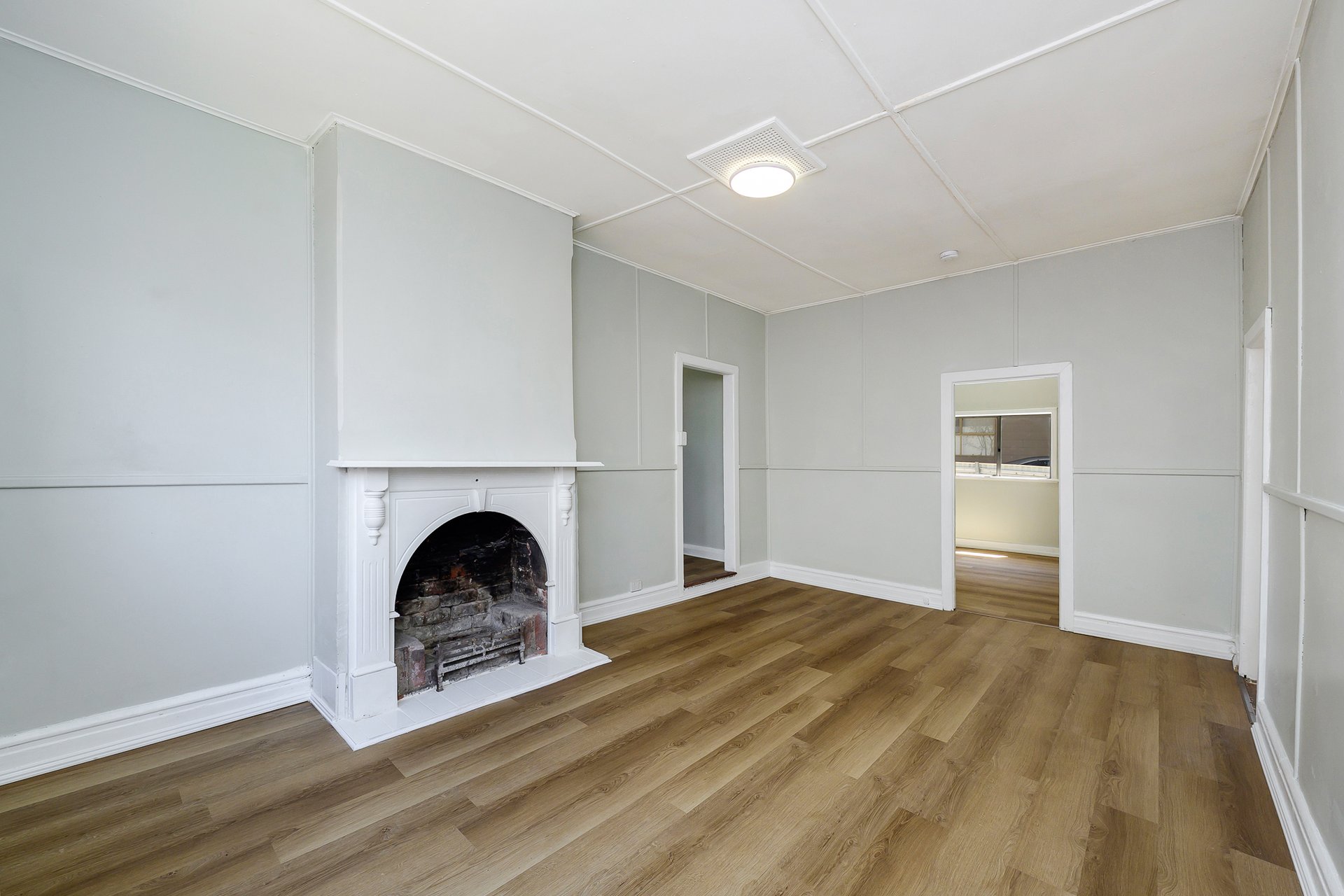 12 Hampton Street — photo 4 of 10