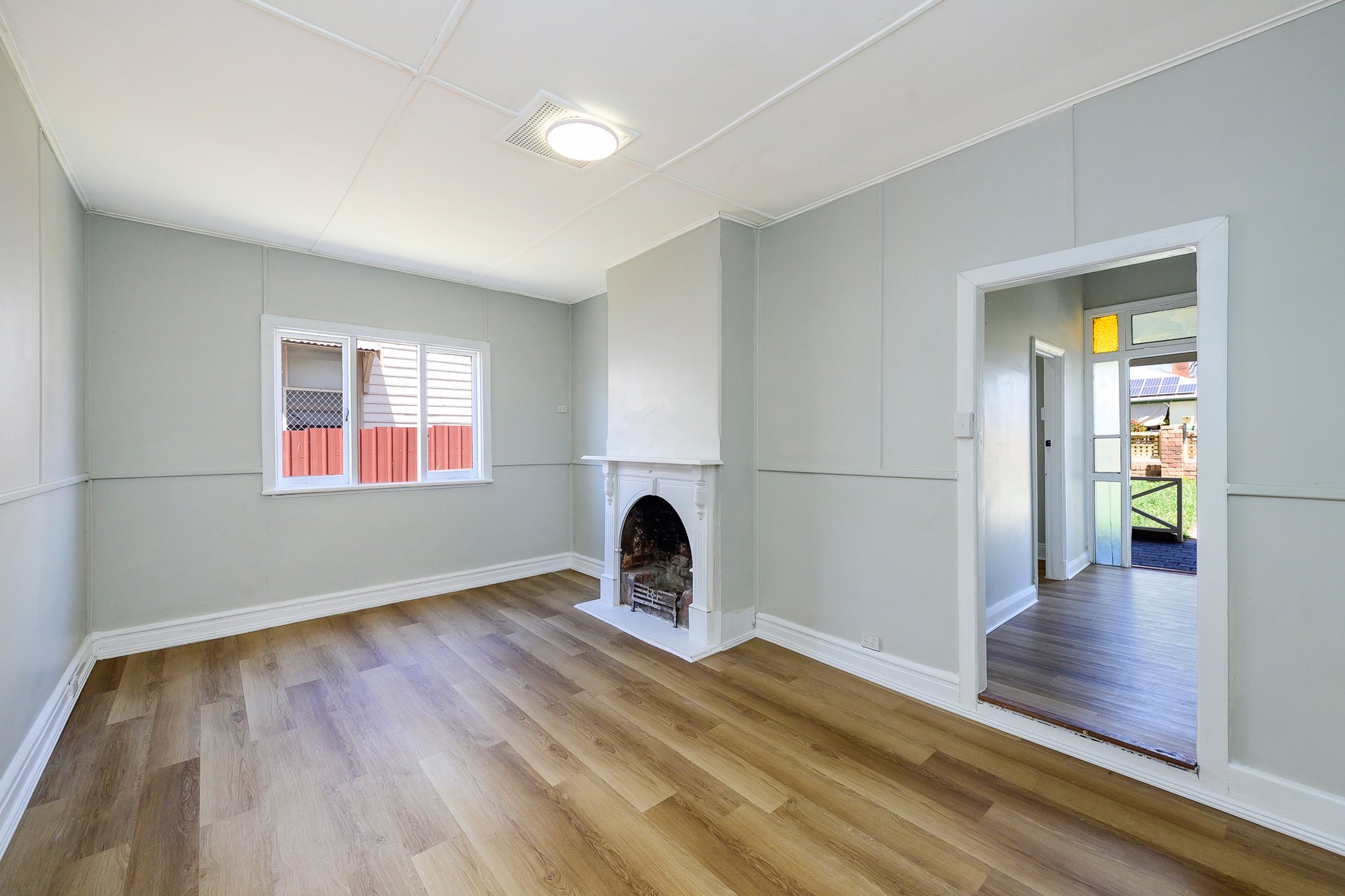 12 Hampton Street — photo 2 of 10