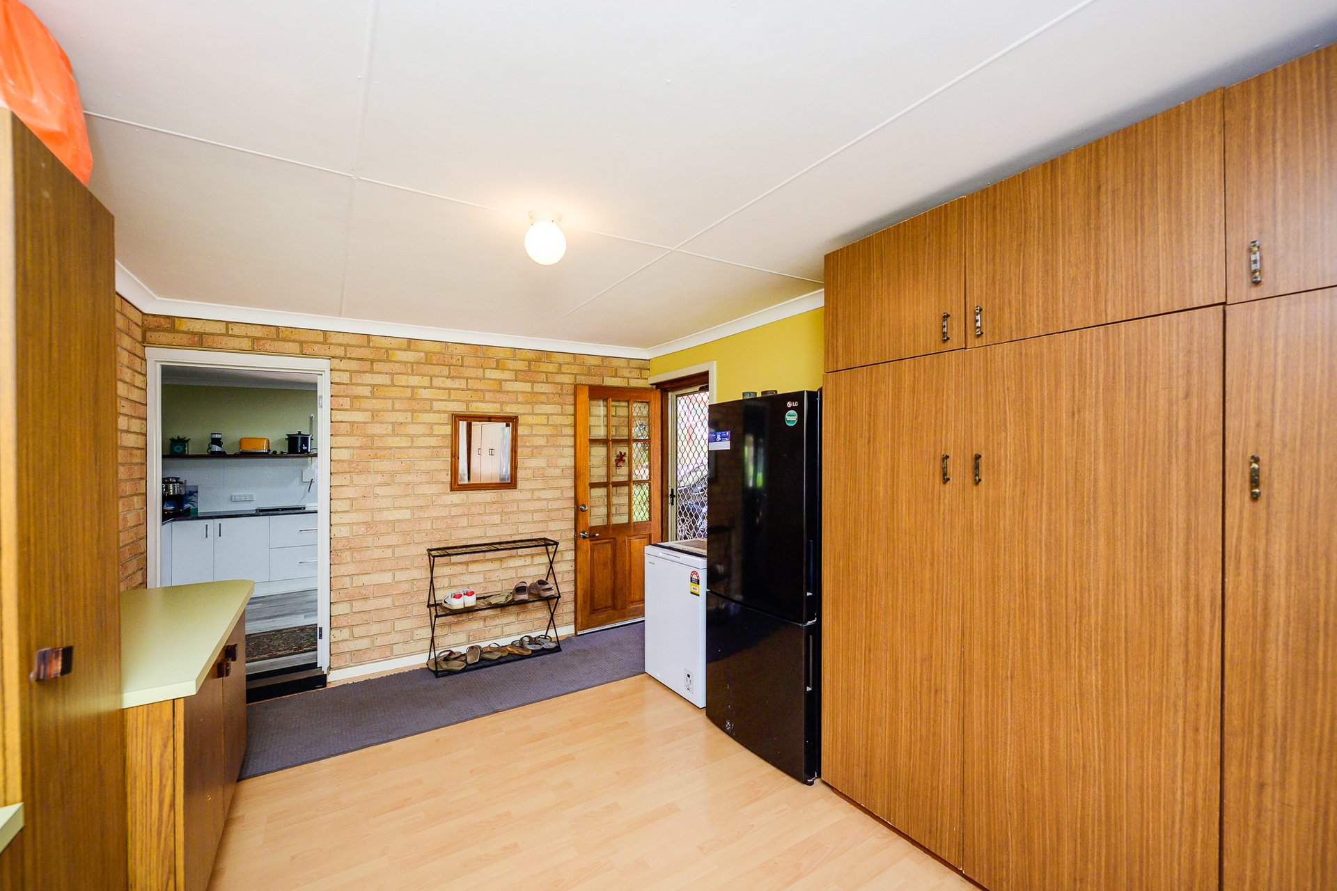 127 Woodley Farm Drive — photo 8 of 10