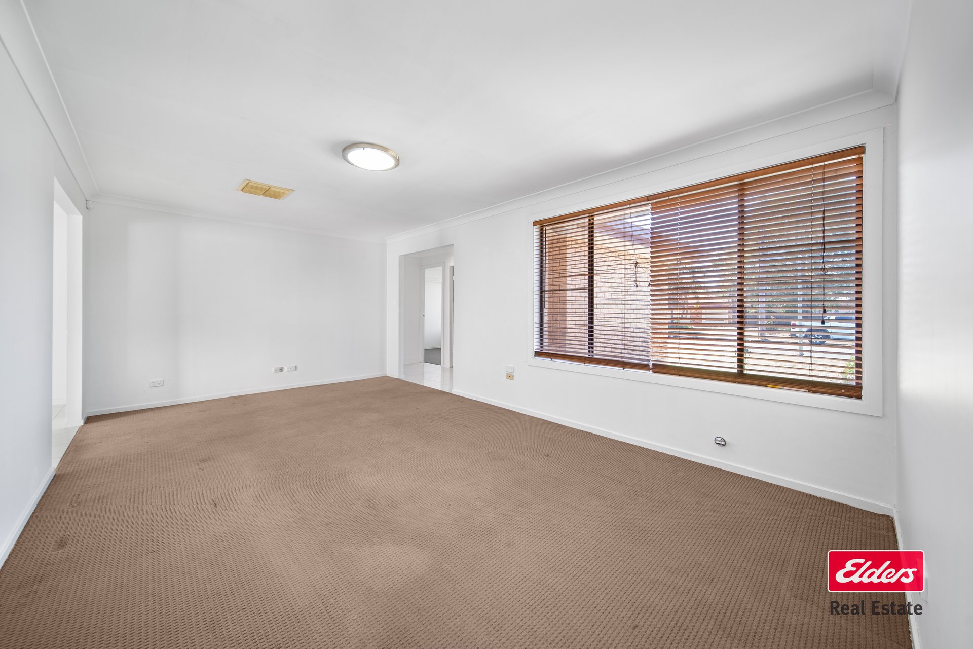 2 Chifley Drive — photo 3 of 10