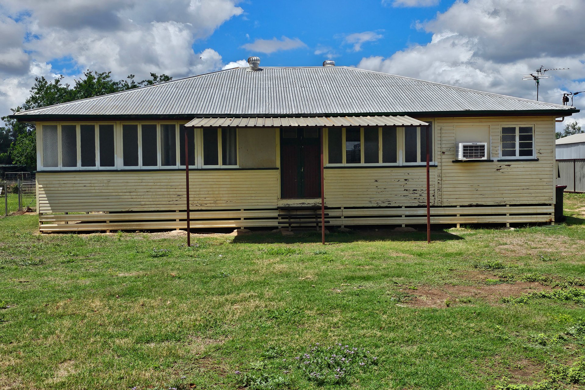 12 Wattle Drive, St George, QLD, 4487