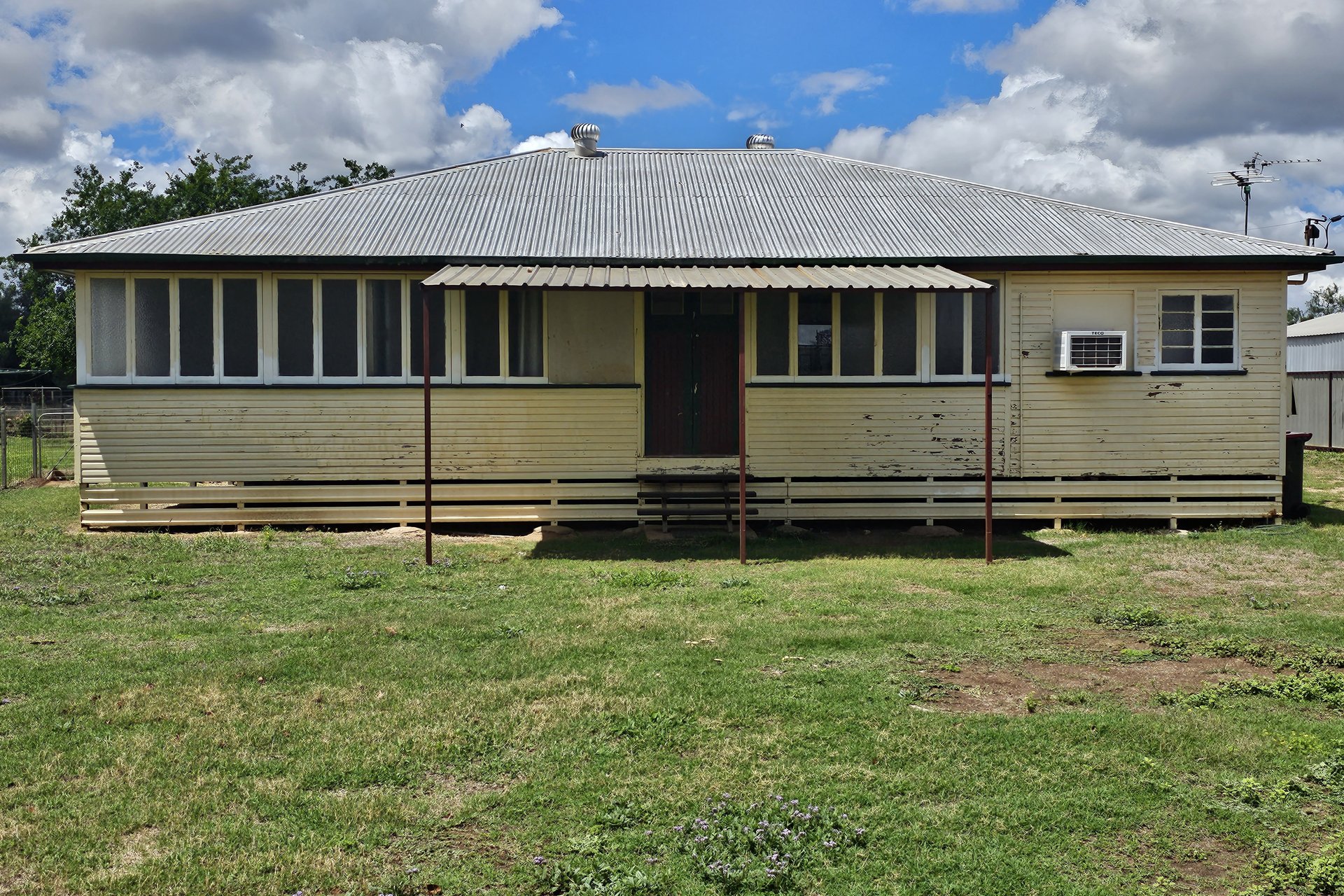 12 Wattle Drive, St George, QLD, 4487