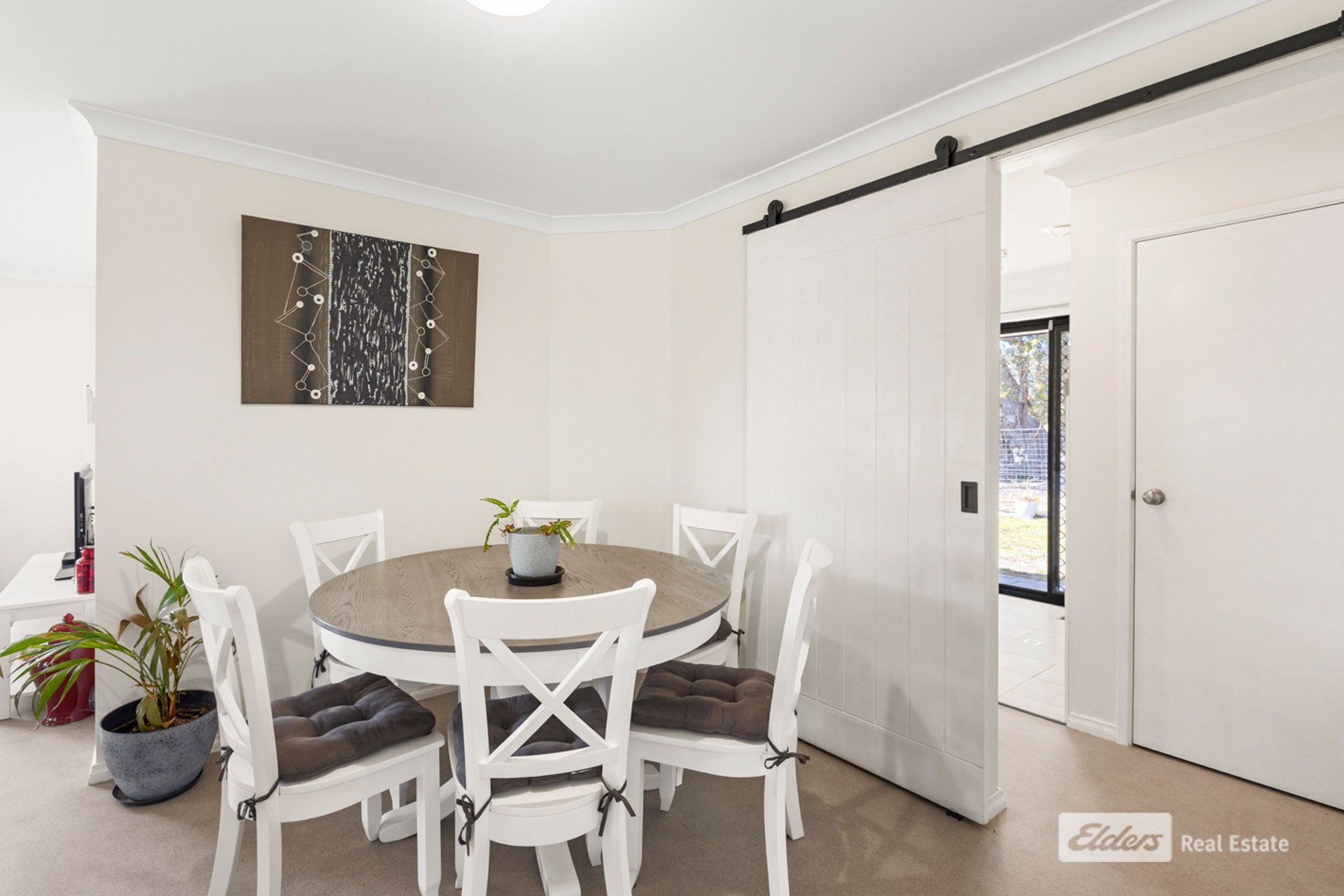 29 Hambley Street — photo 6 of 10