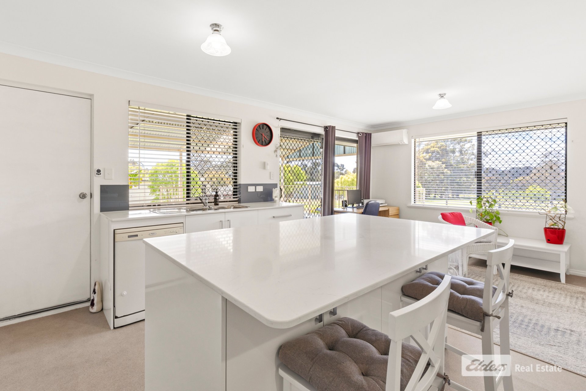 29 Hambley Street — photo 10 of 10
