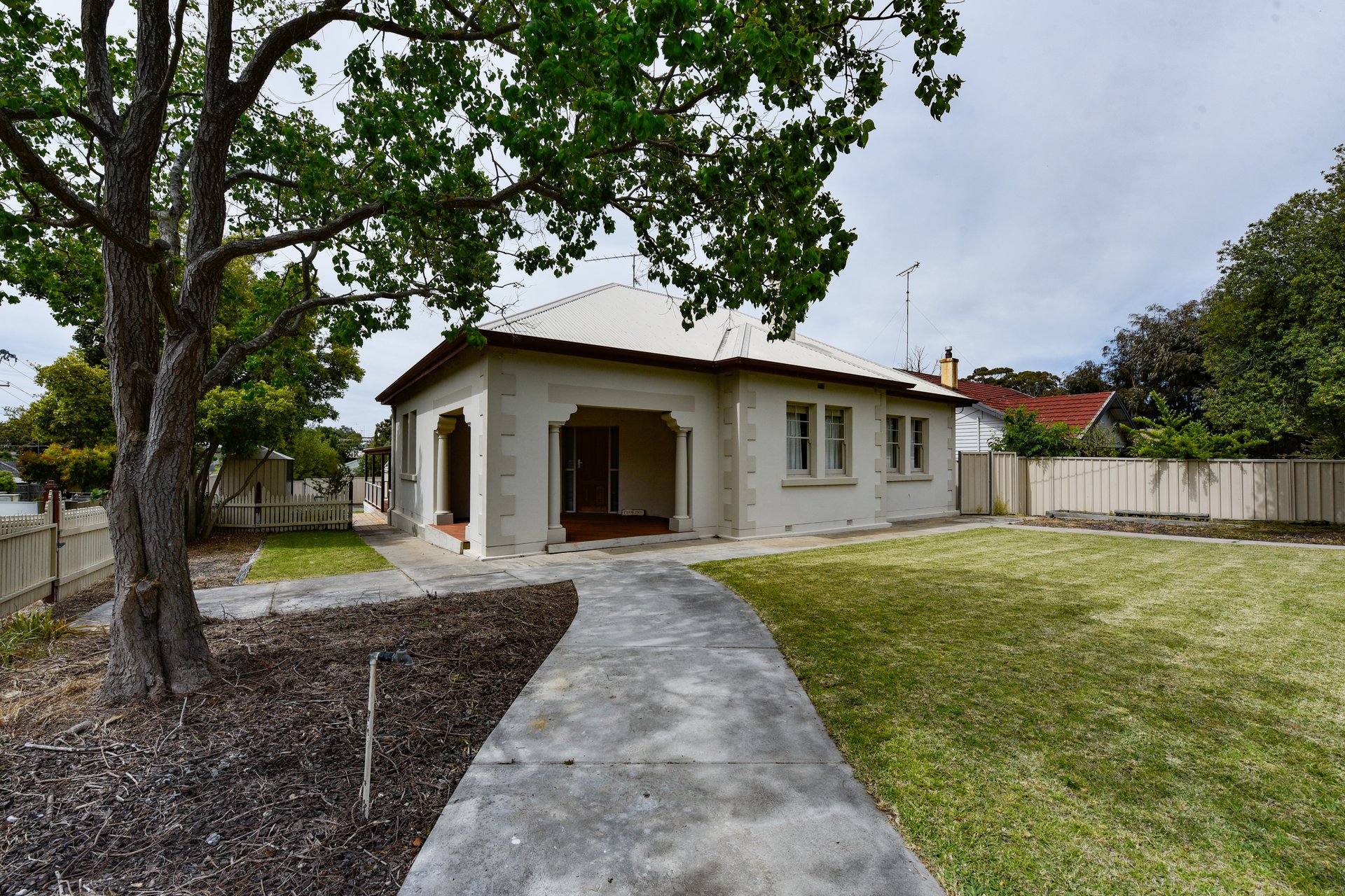 6 First Avenue — photo from Elders Real Estate Naracoorte