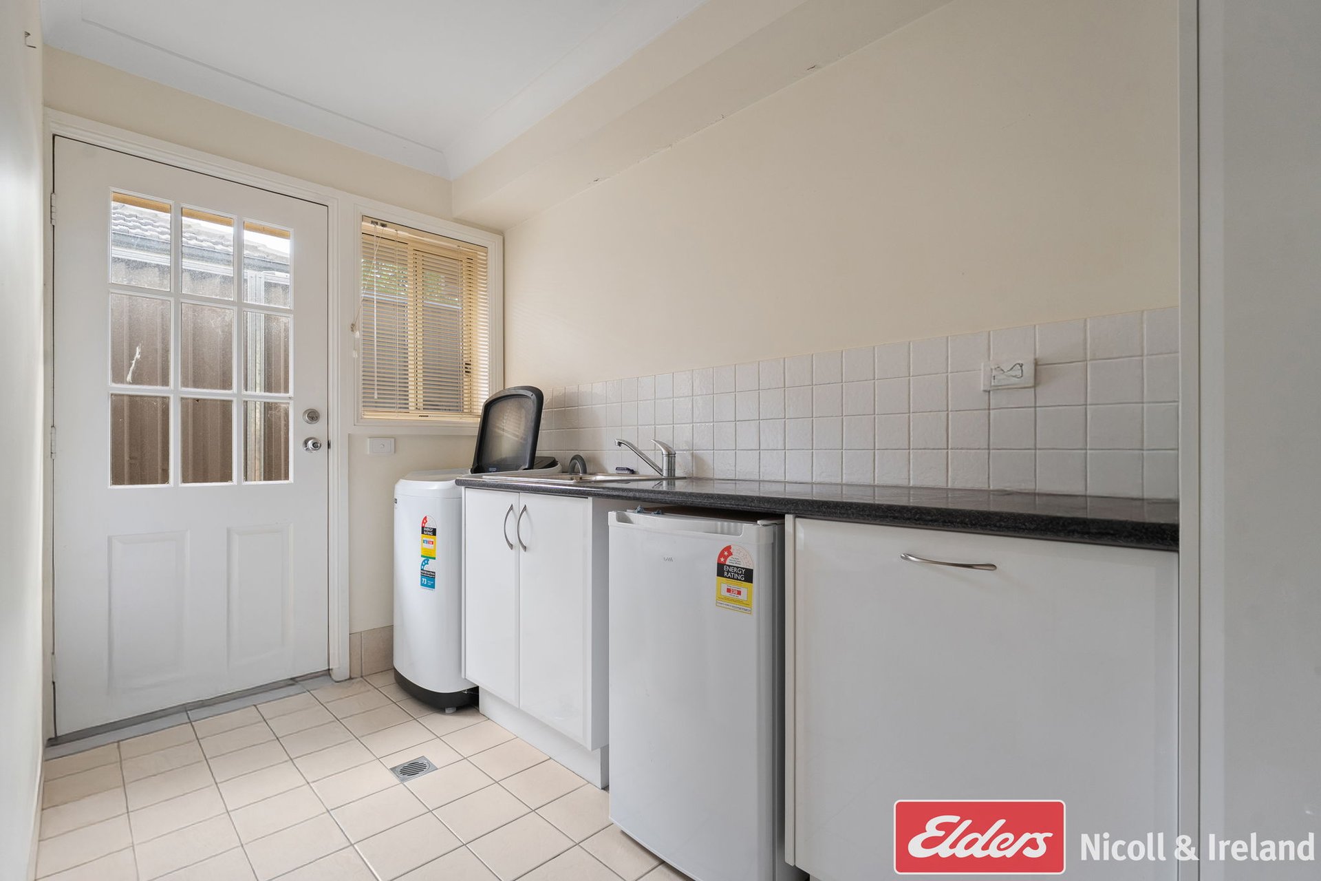 2/53 Rocket Street — photo 10 of 10