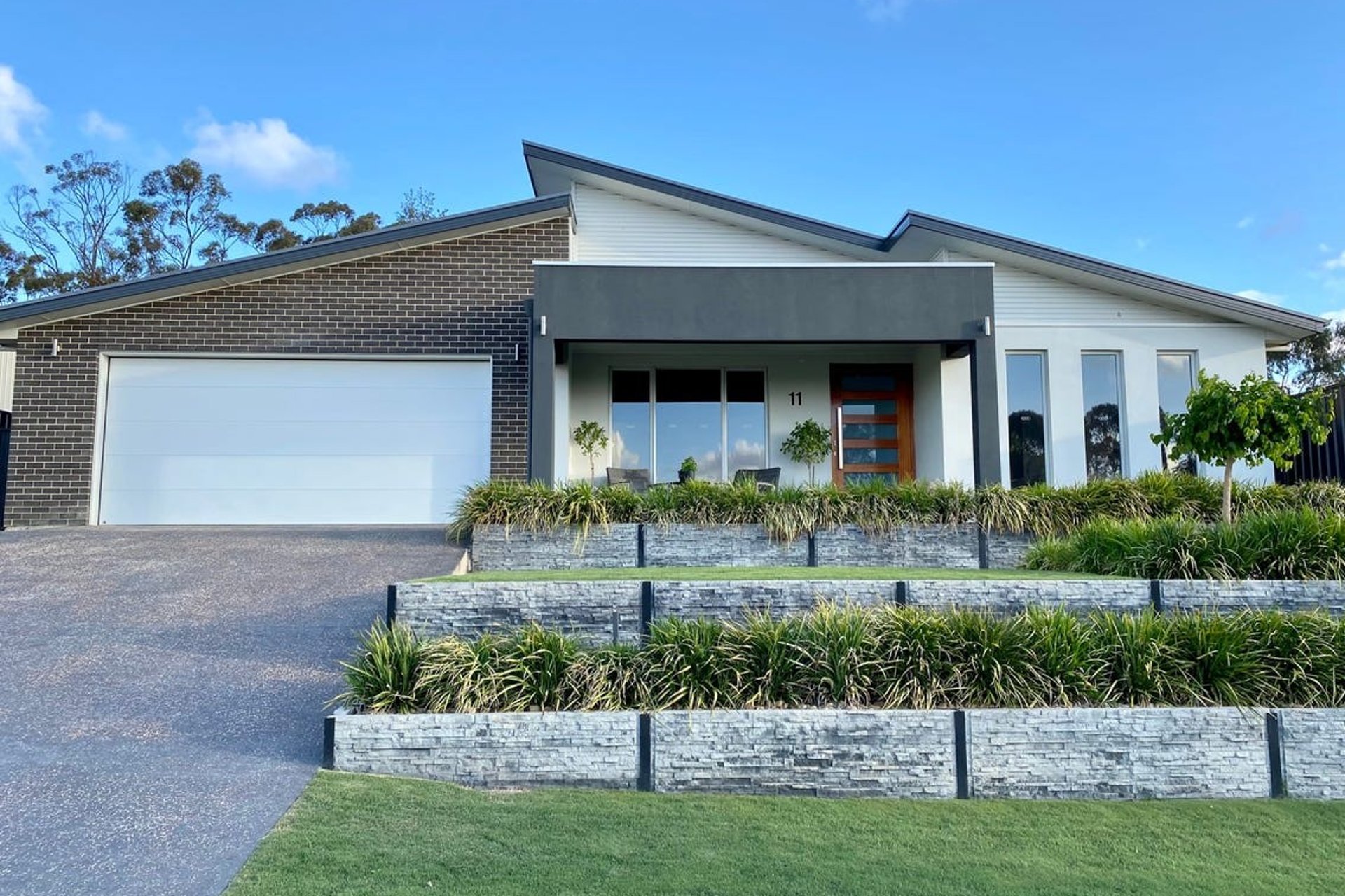 11 Heath Drive, Clare, SA, 5453