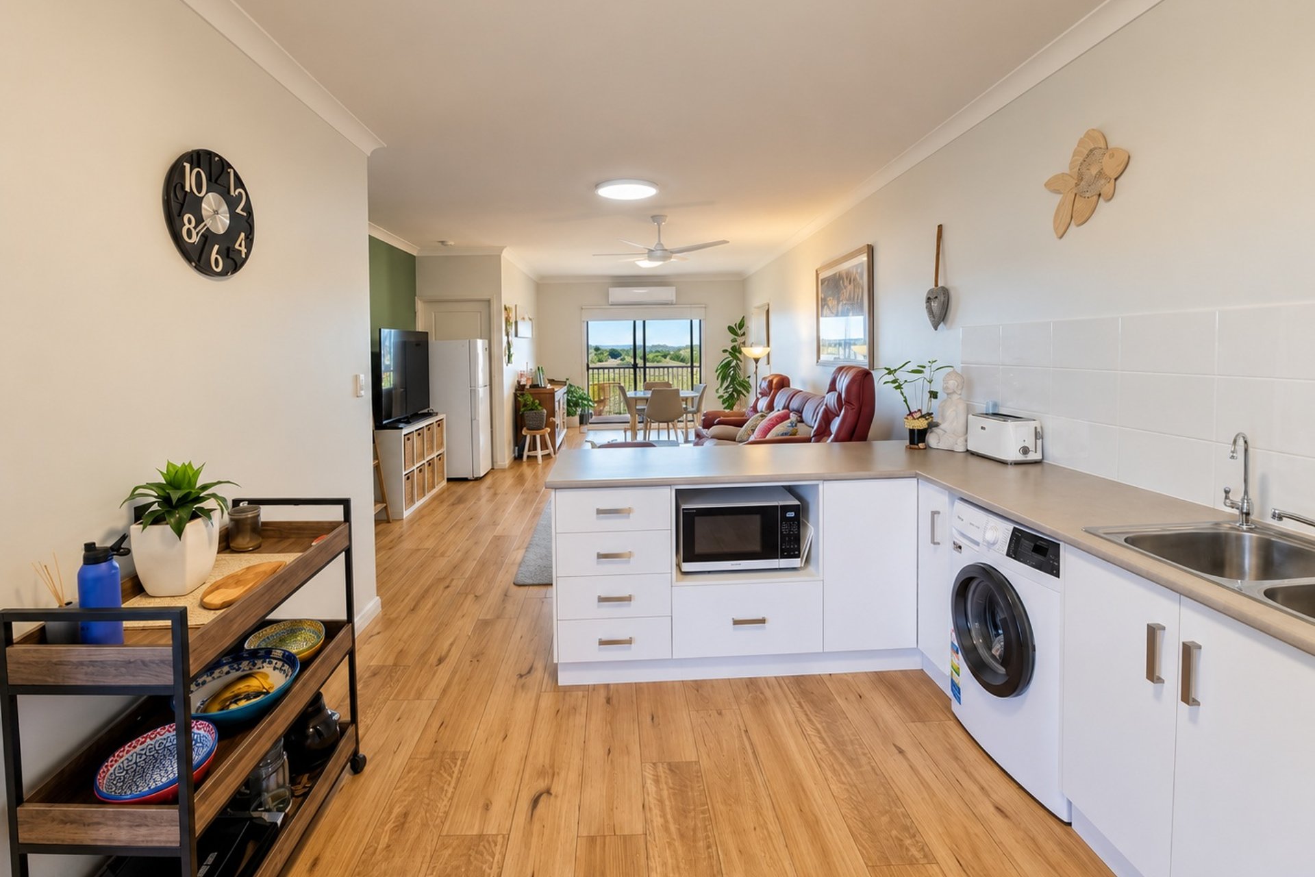 14/19 Troon Drive — photo 4 of 10