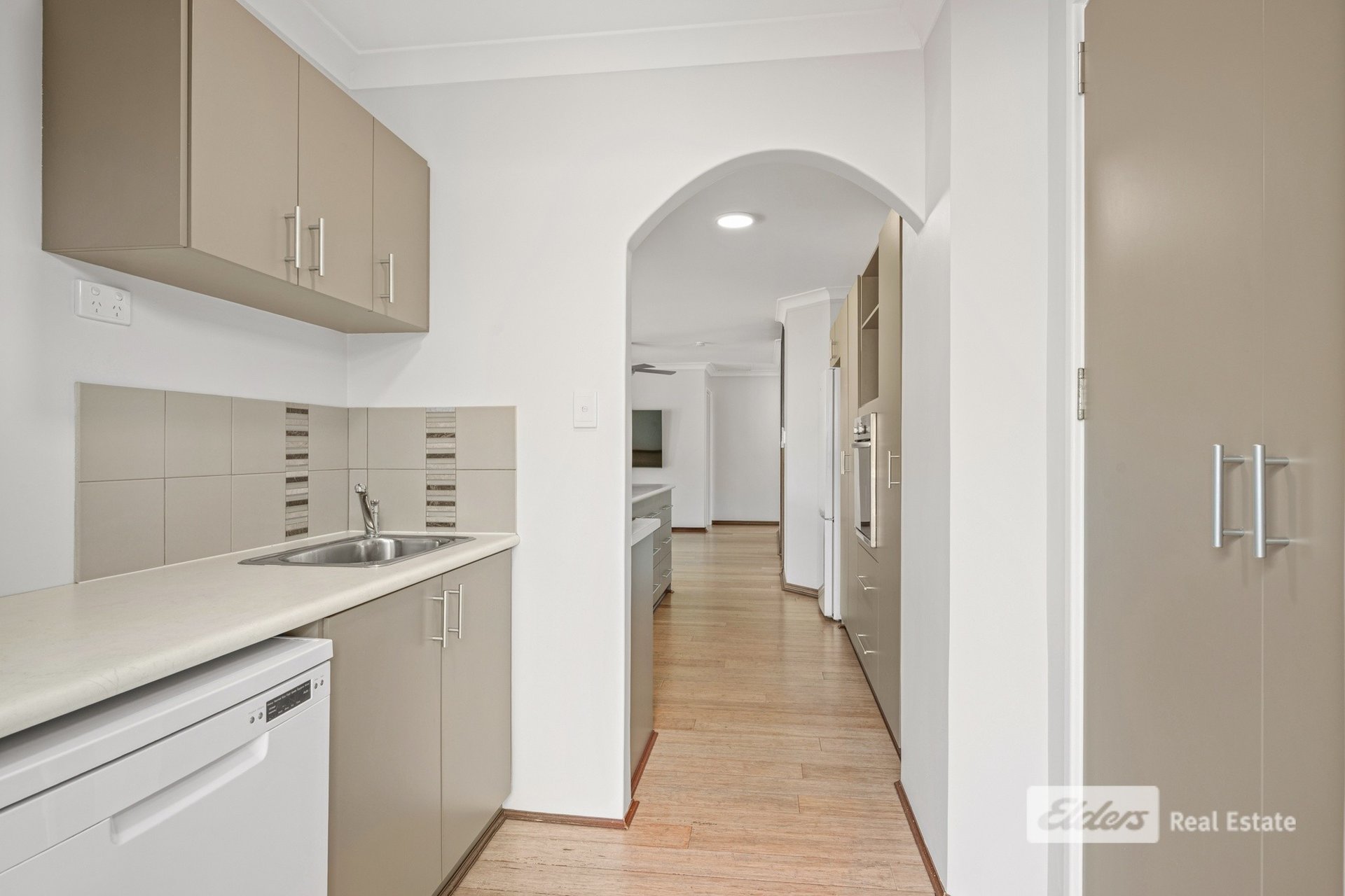 2 Busher Place — photo 6 of 10