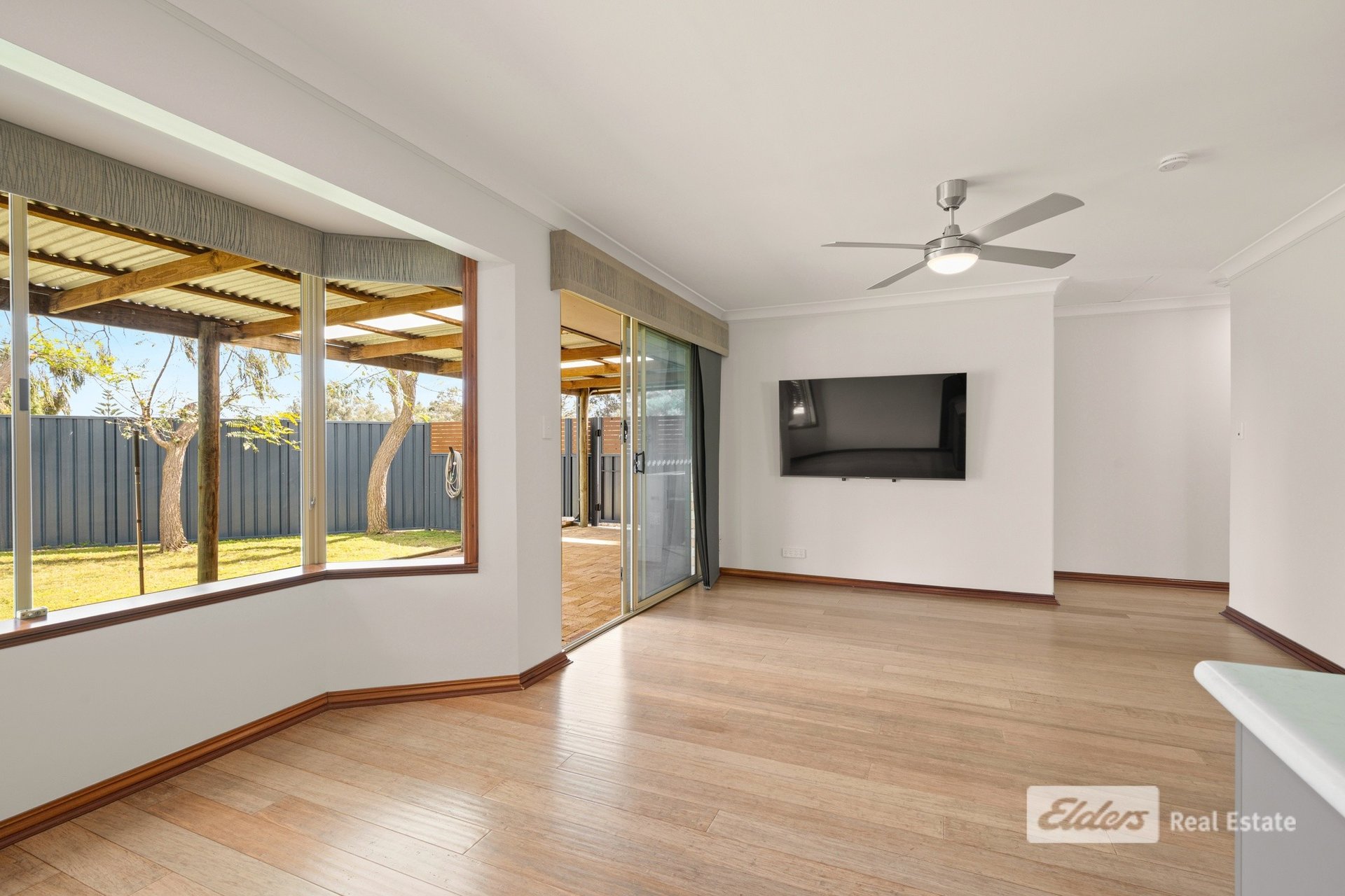 2 Busher Place — photo 3 of 10