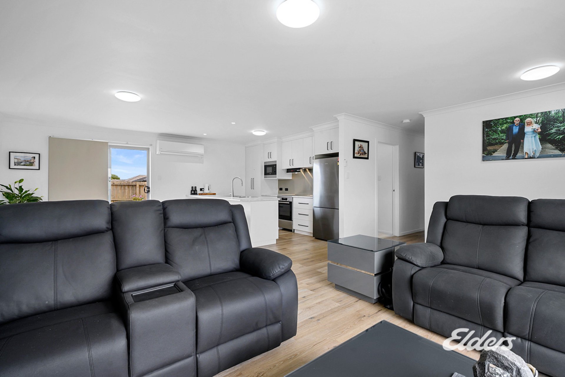 10 Leederry Street — photo 6 of 10