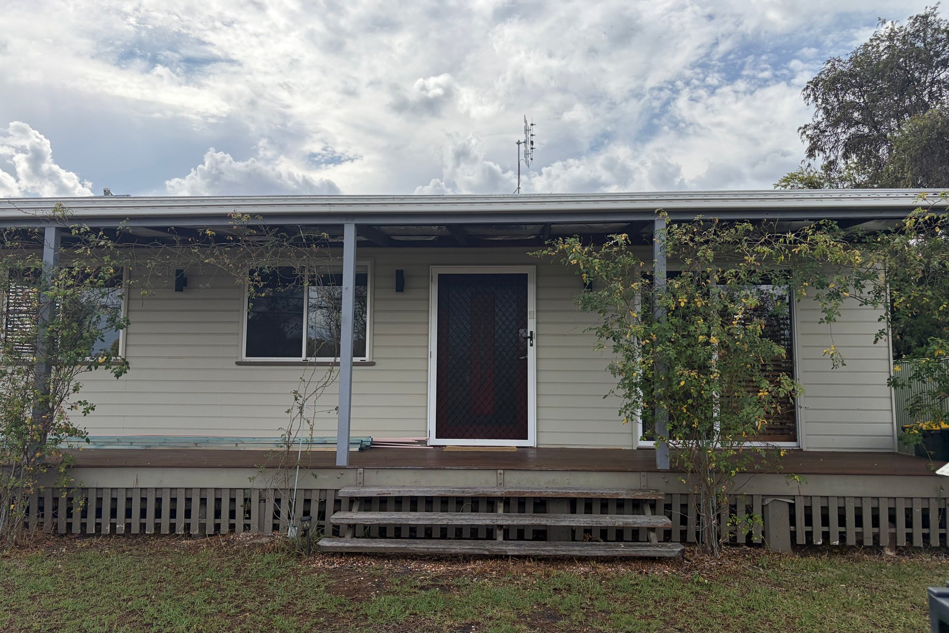 122 Pratten Street — photo 2 of 10