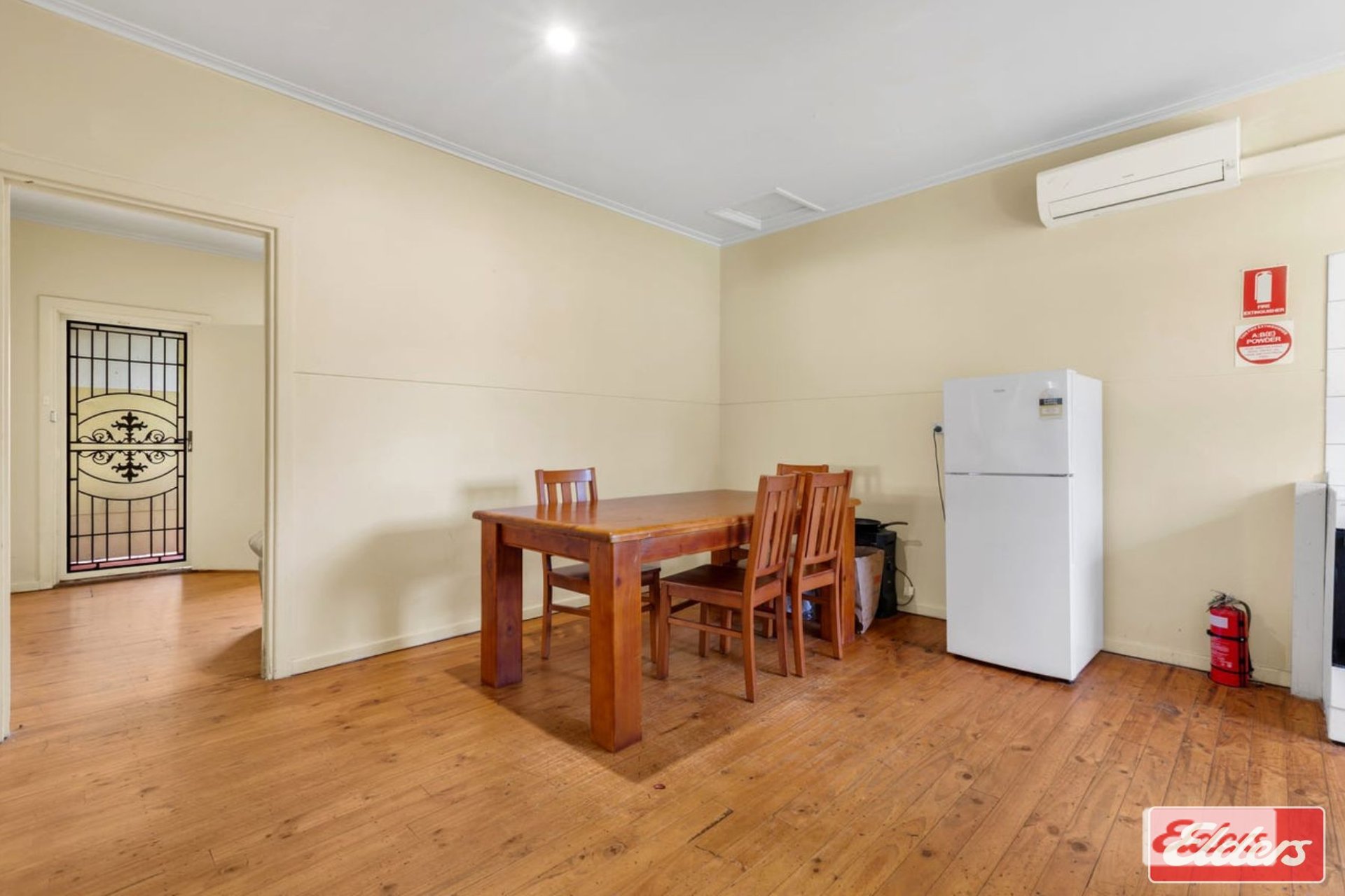 45 Knowles Road — photo 3 of 10