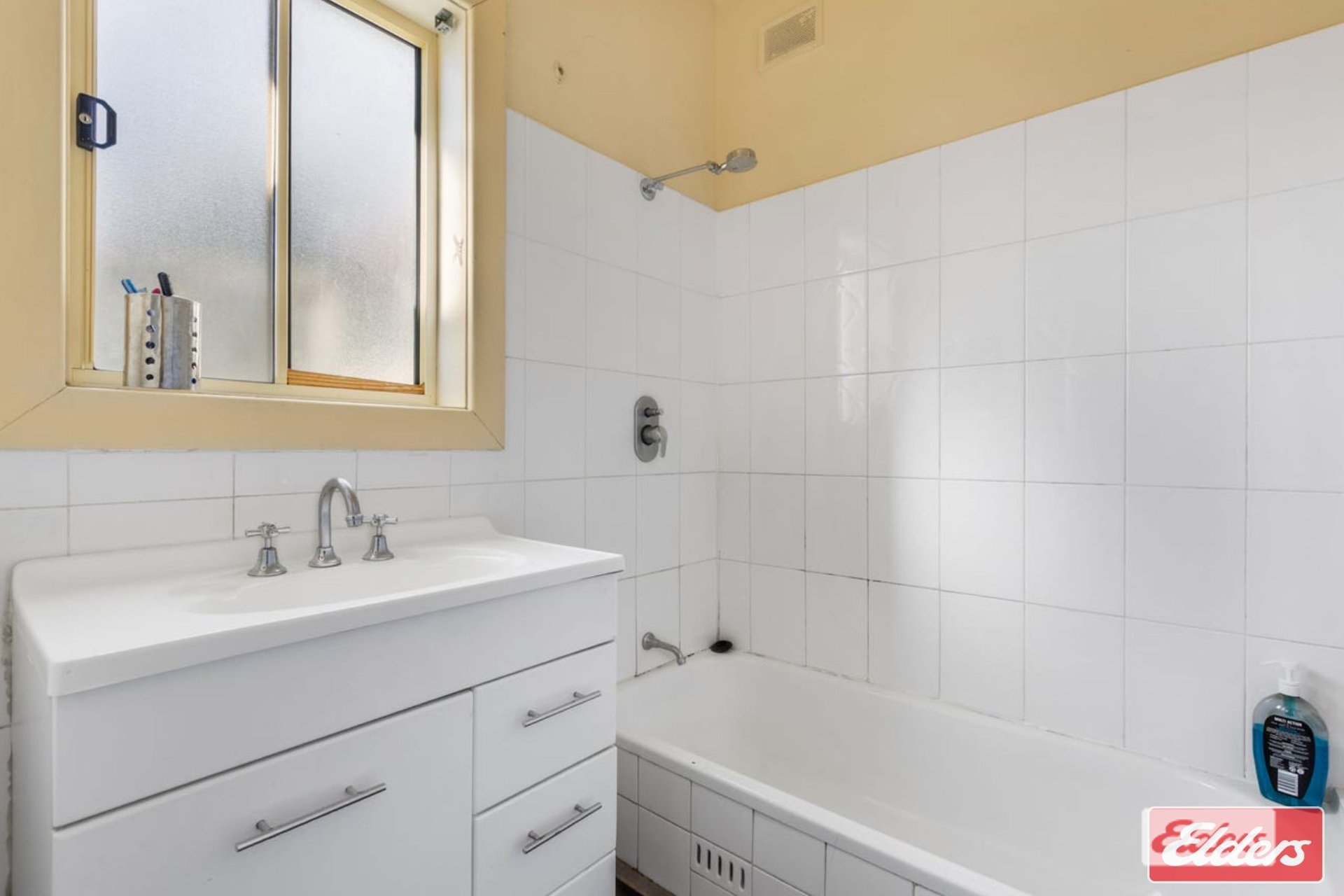 45 Knowles Road — photo 8 of 10
