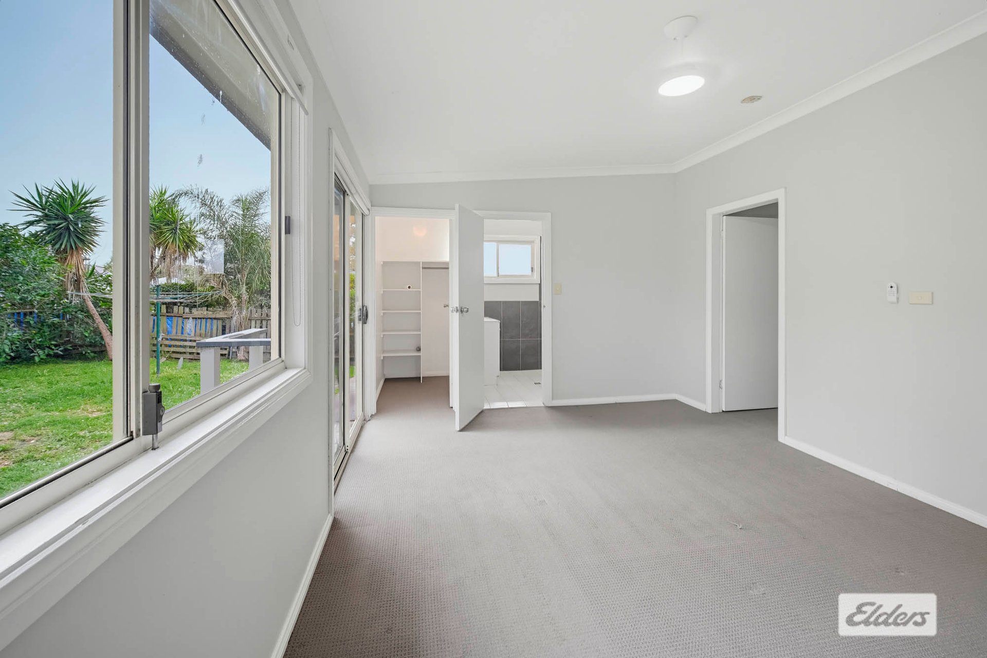 23 Robertson Street — photo 6 of 10