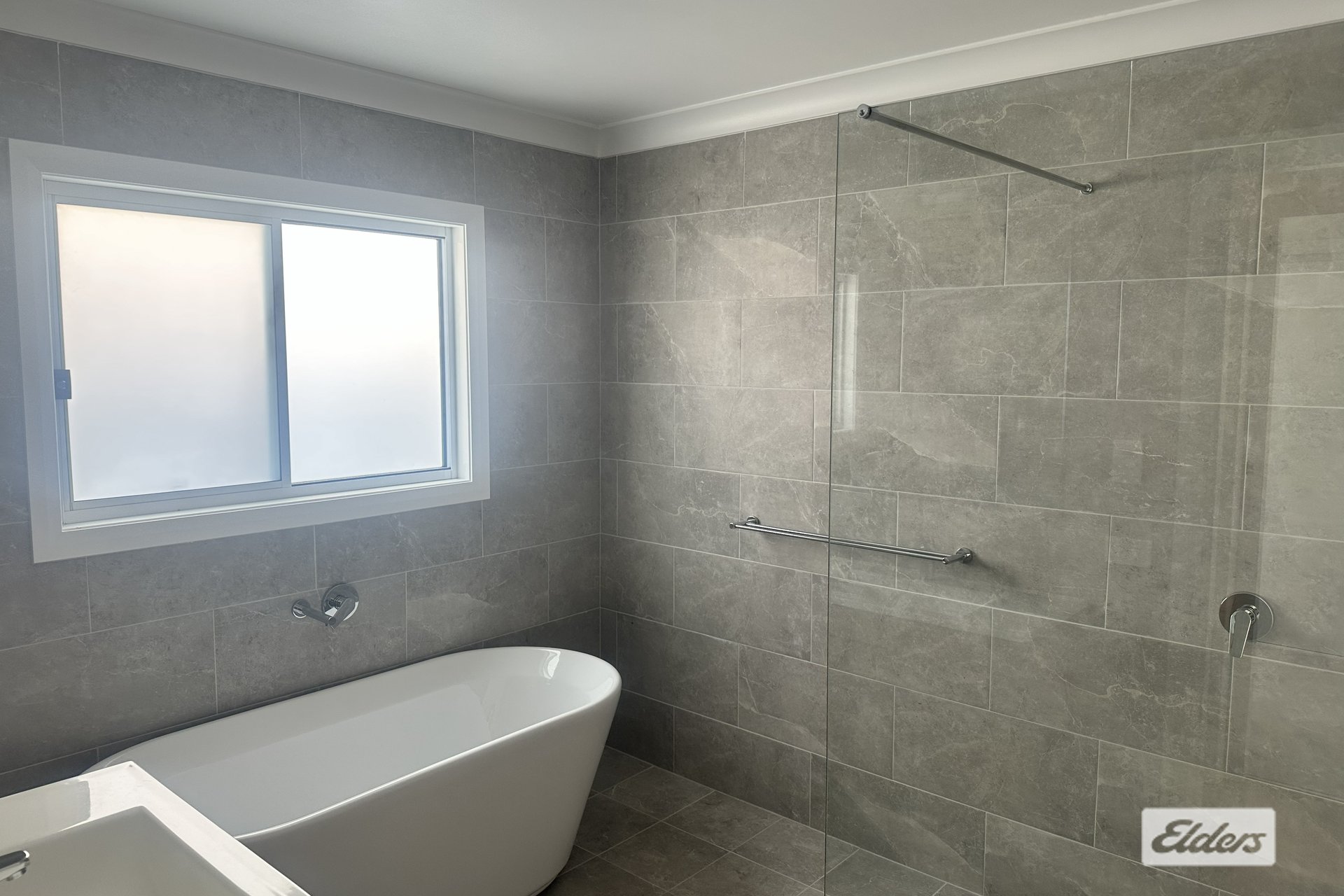 21 Bangalow Road — photo 6 of 10