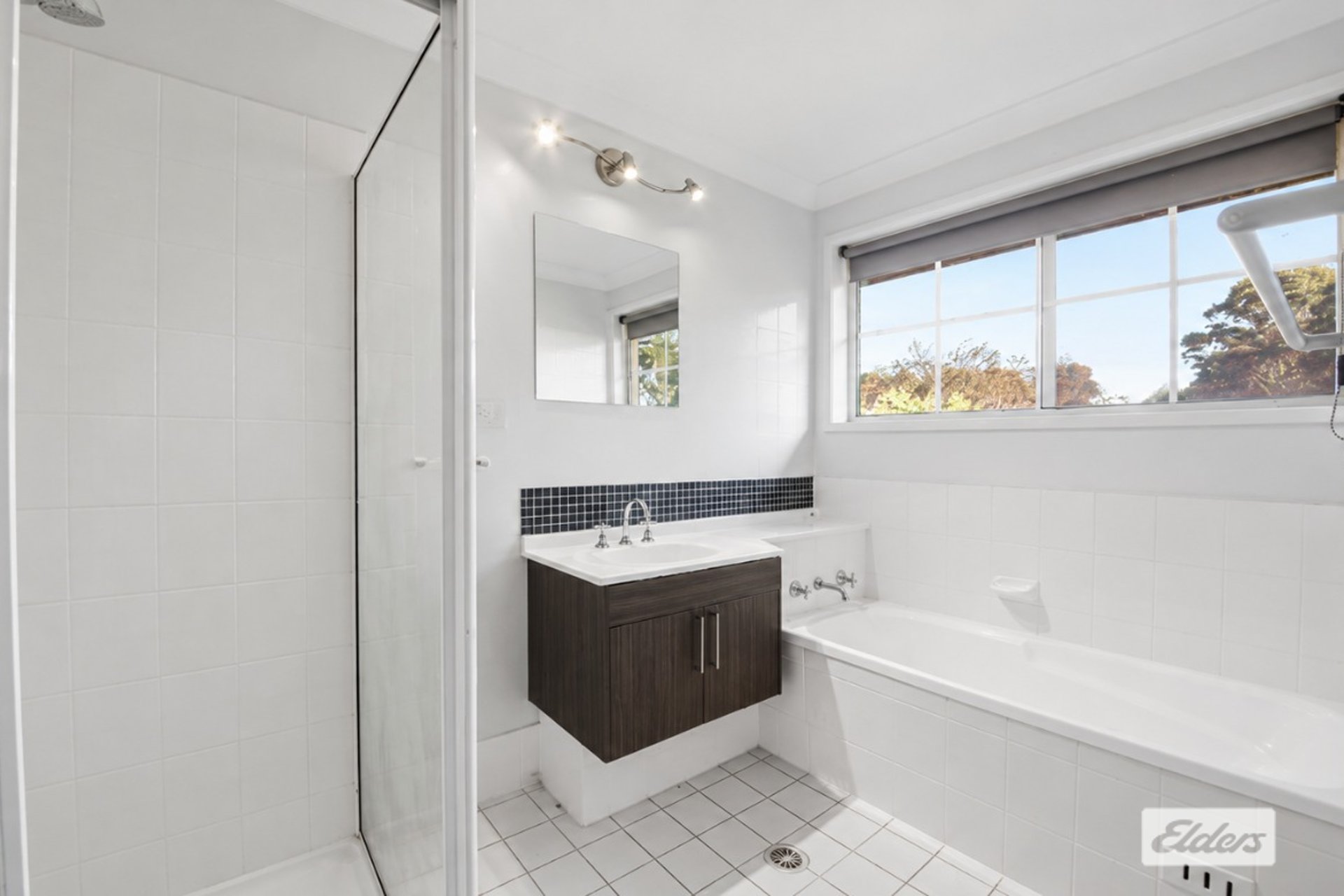 41 Burnett Avenue — photo 5 of 9