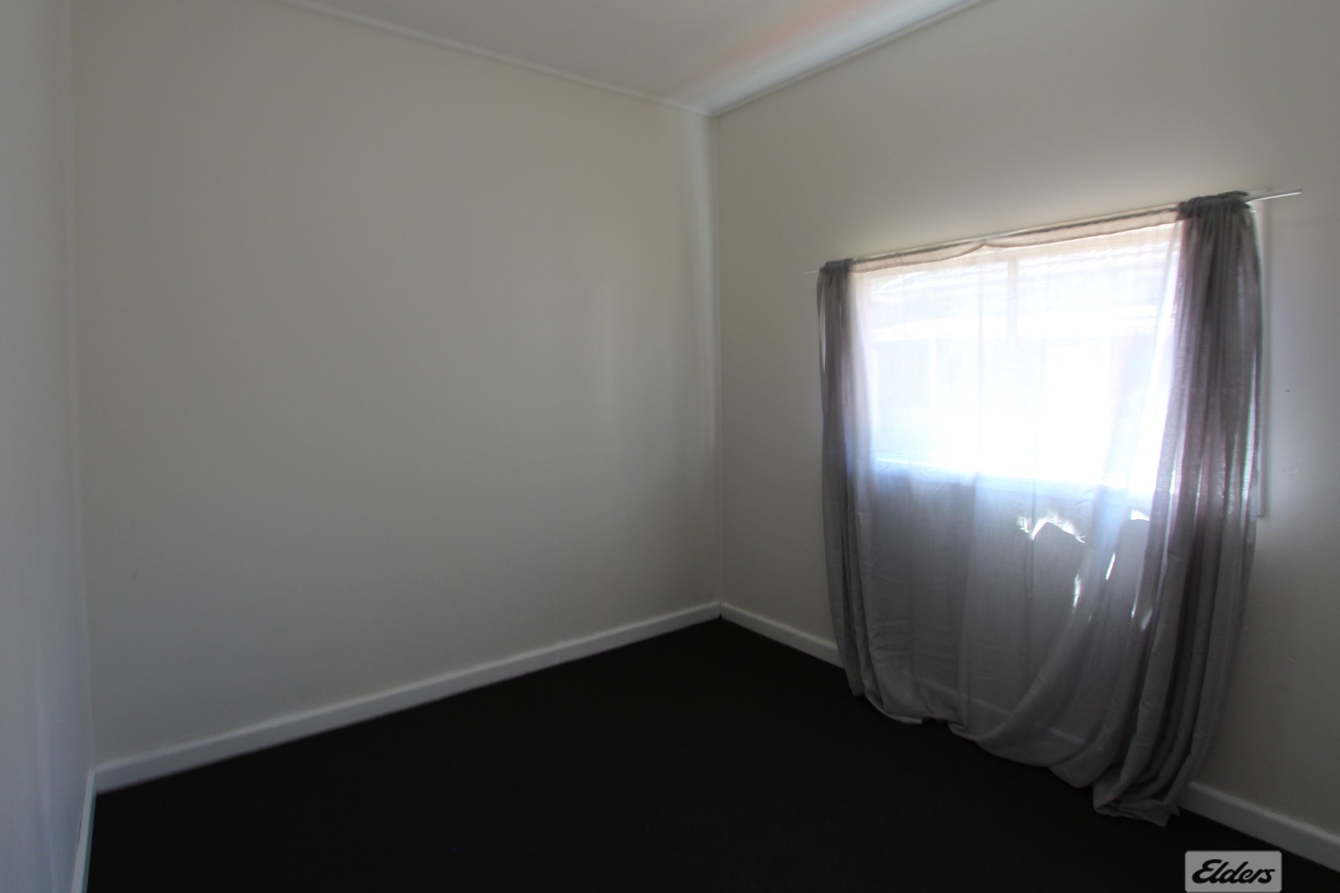 214 The Horsley Drive — photo 3 of 7