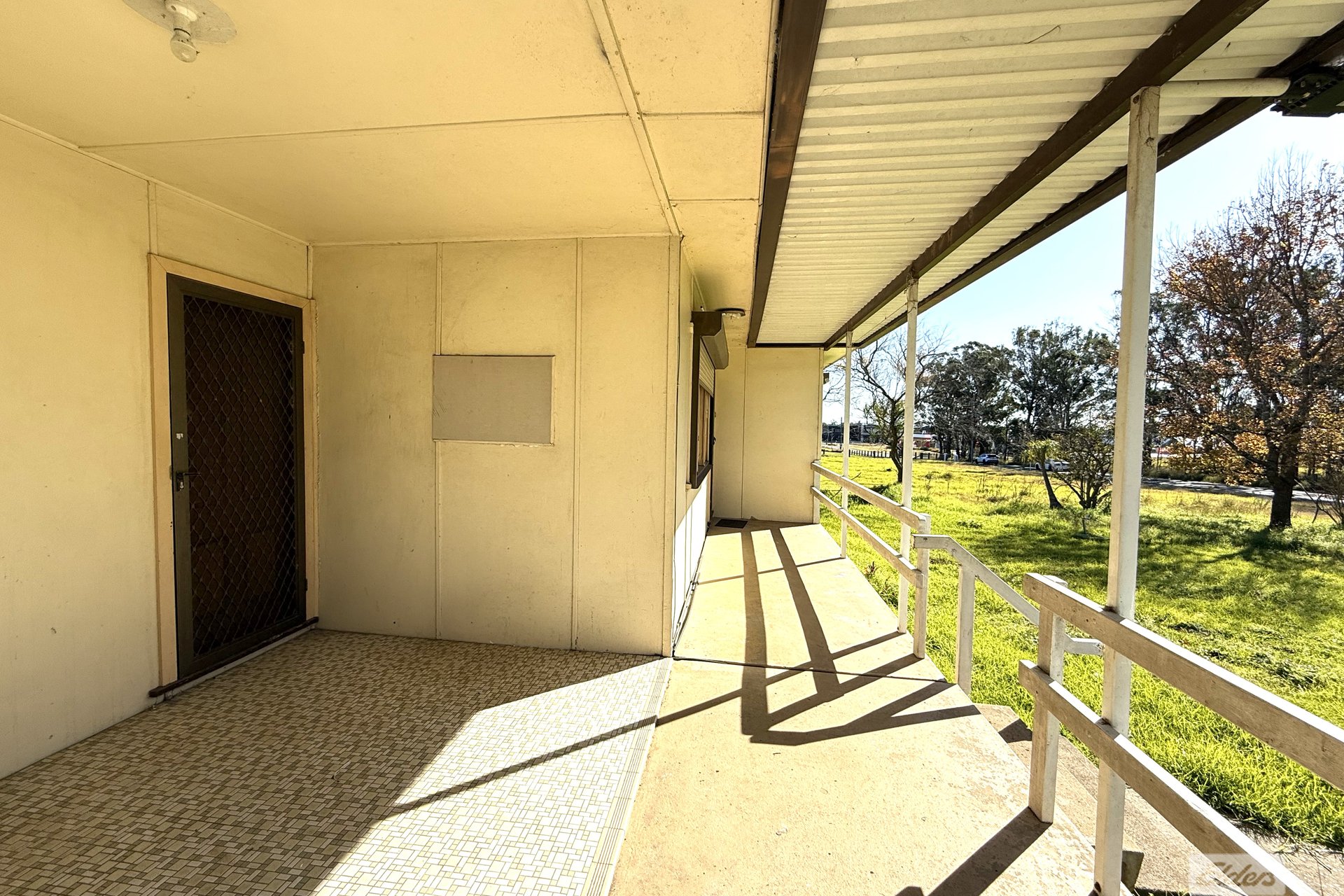 69 Ingleburn Road — photo 10 of 10