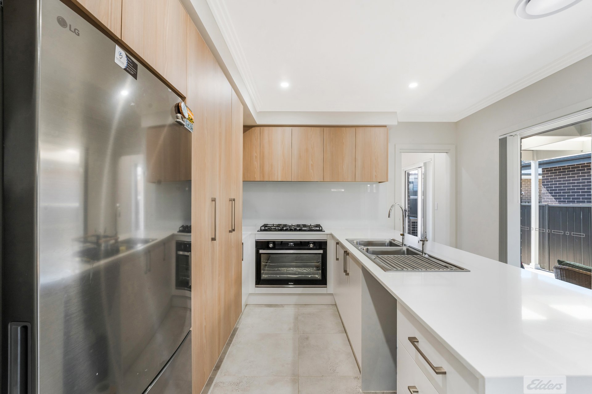 2 Cowra Place — photo 3 of 10