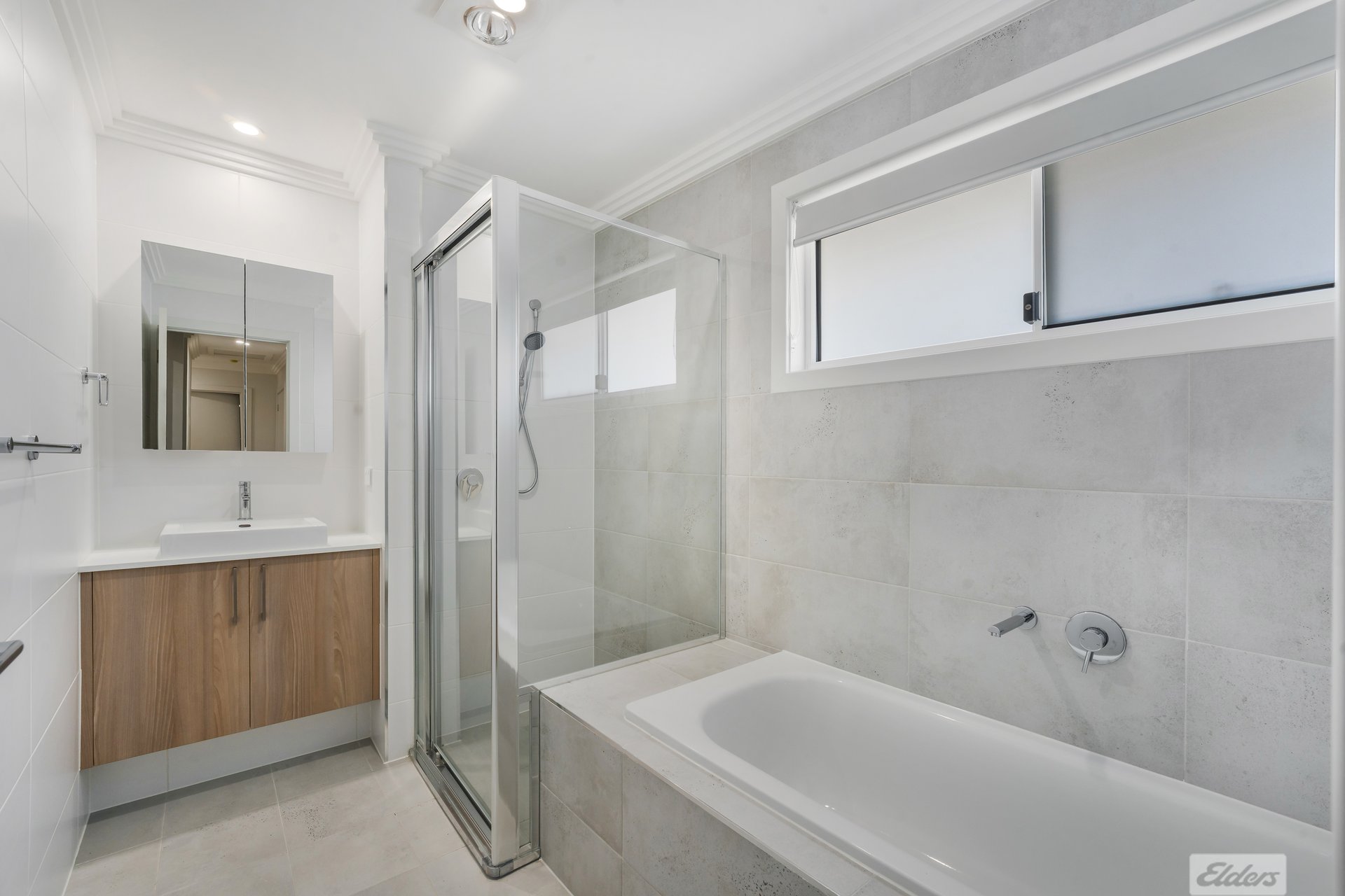 2 Cowra Place — photo 7 of 10