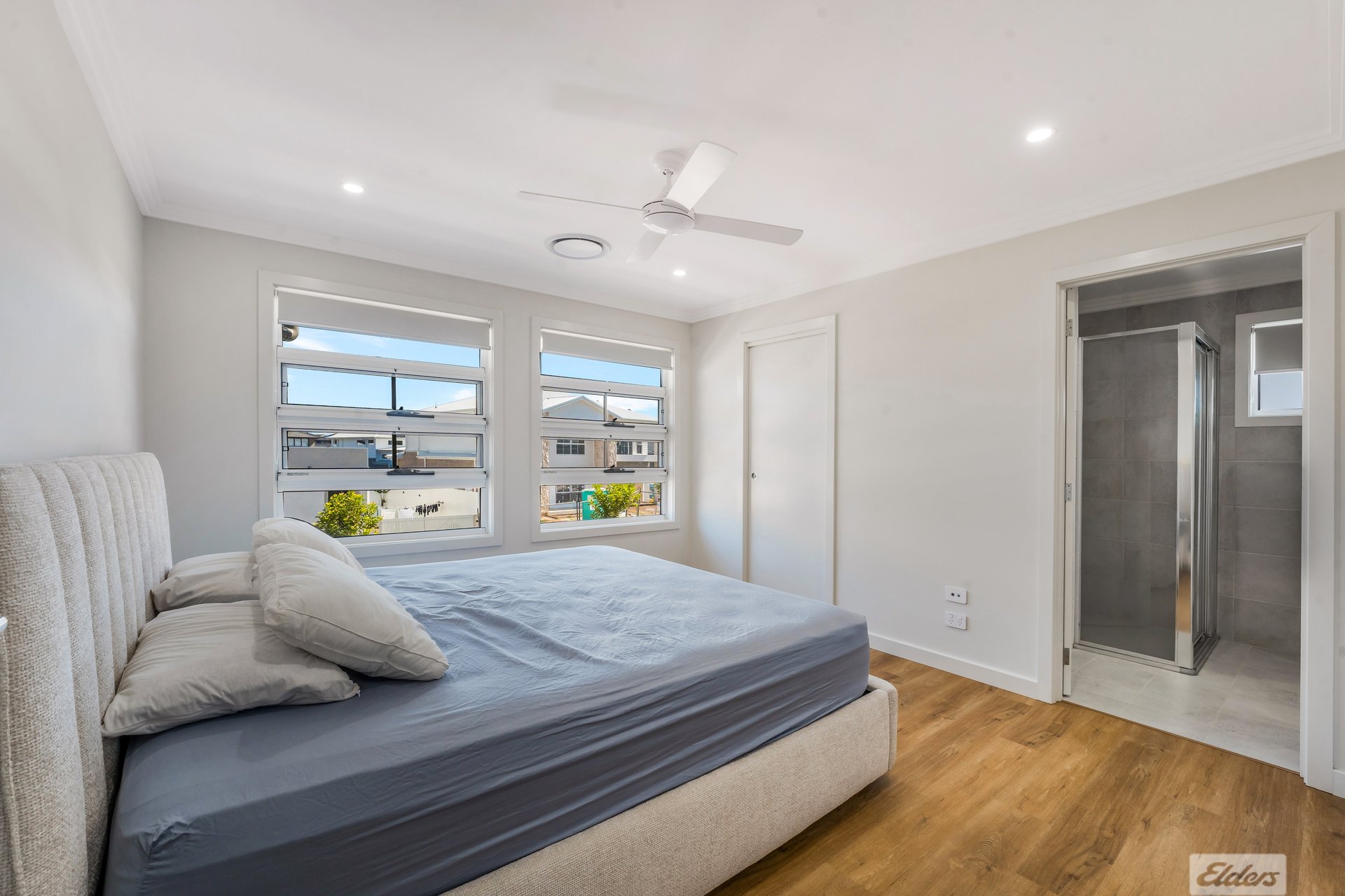 2 Cowra Place — photo 4 of 10