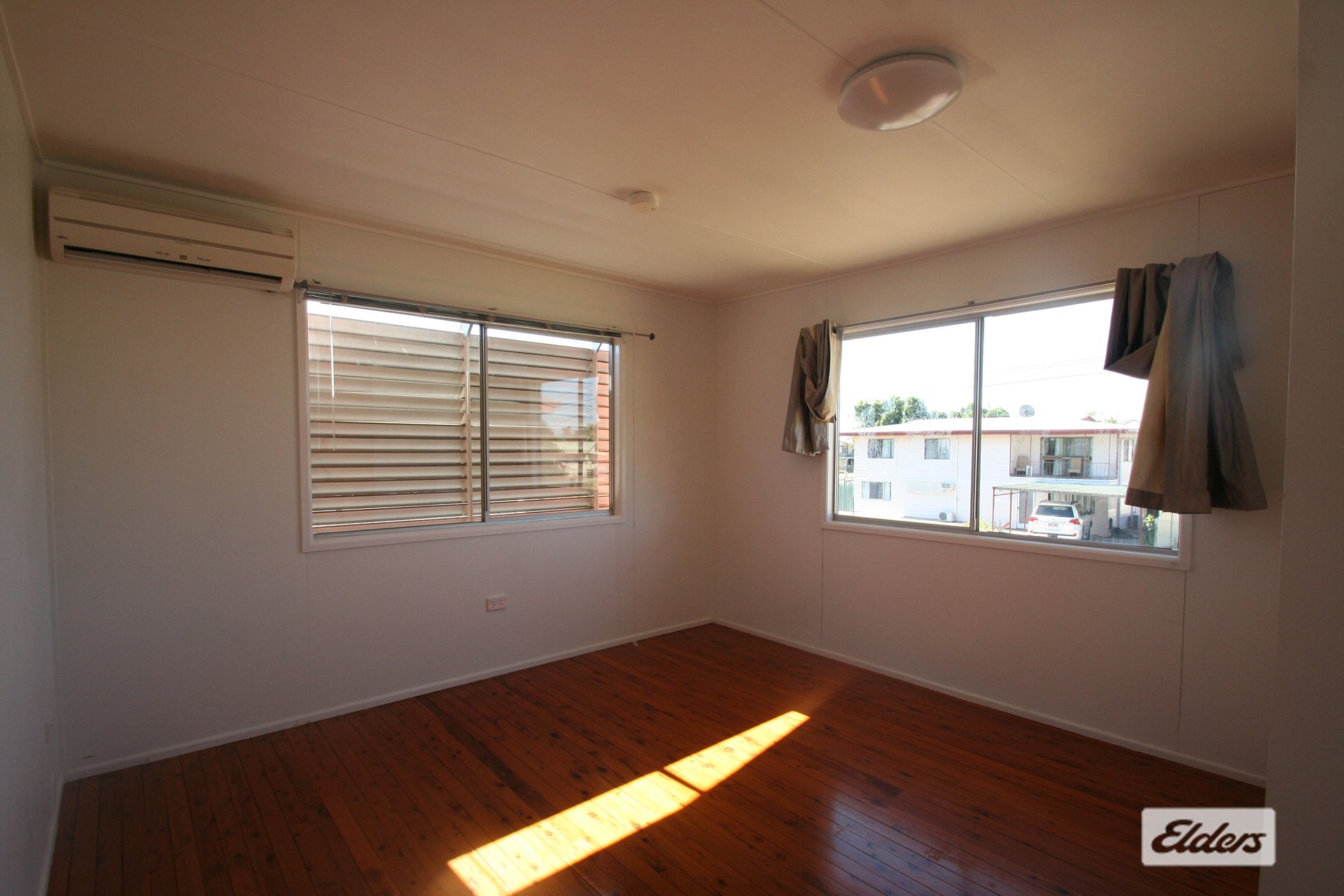 4 Dearden Place — photo 4 of 7