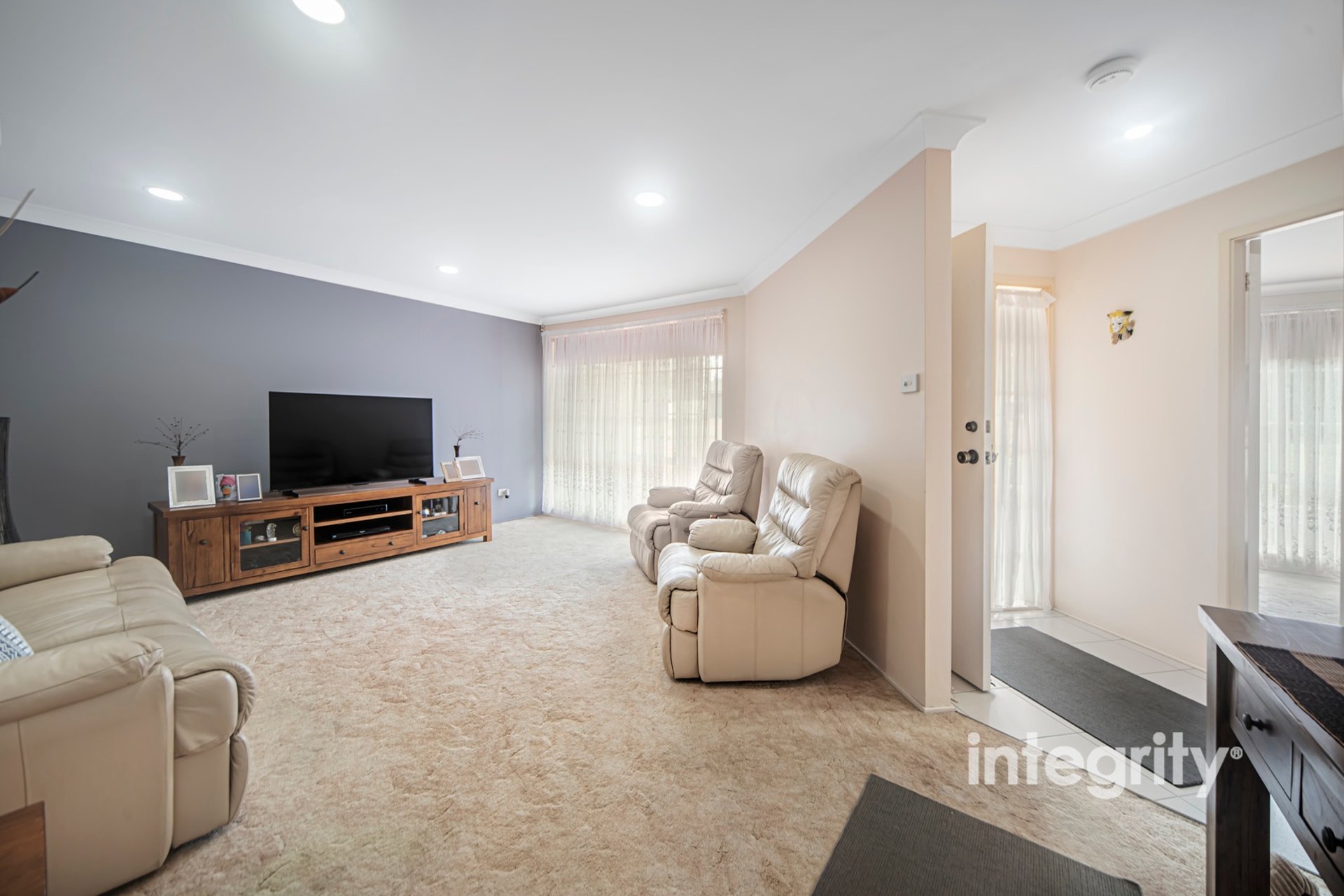 6 Elderberry Avenue, Worrigee For Sale by Integrity Real Estate - image 3