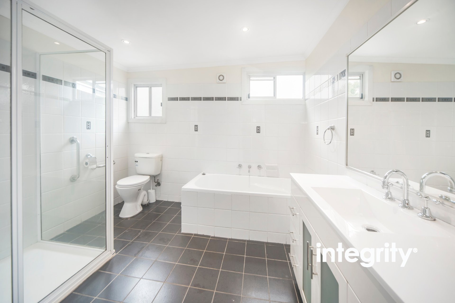 10 Hansons Road, North Nowra For Sale by Integrity Real Estate - image 8