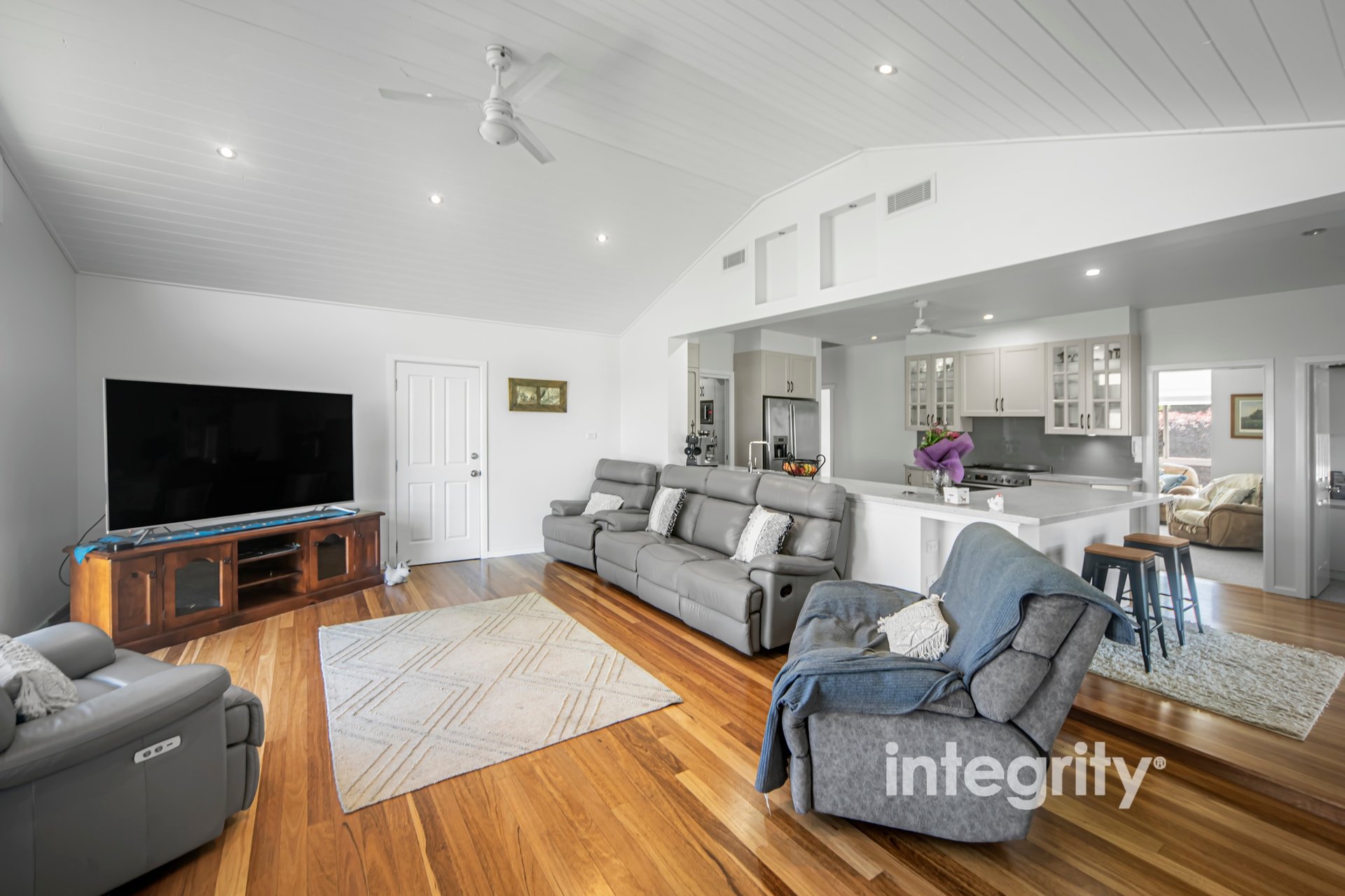 346 Comerong Island Road, Terara Sold by Integrity Real Estate - image 3