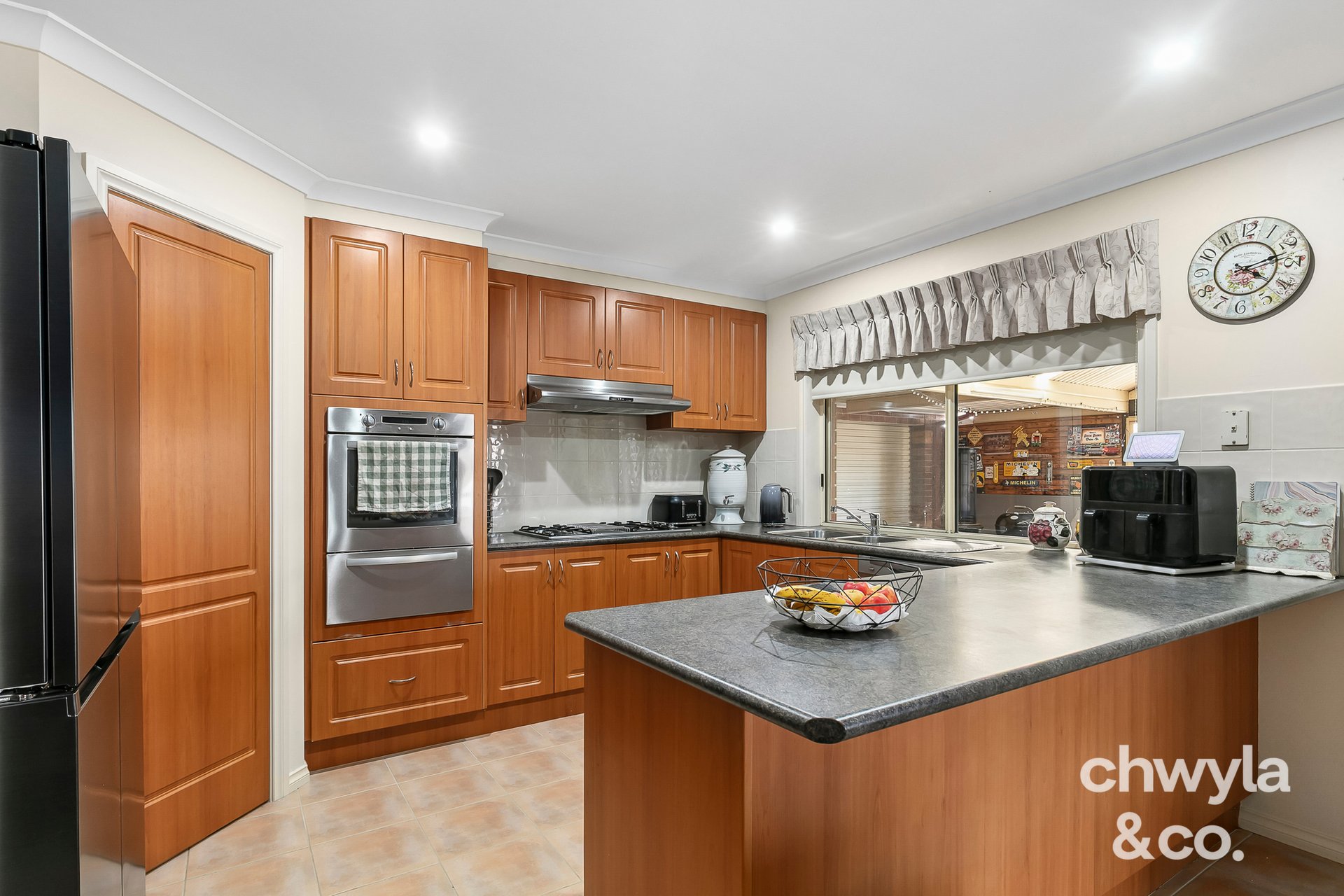 21 Thoroughbred Boulevard  Doreen
