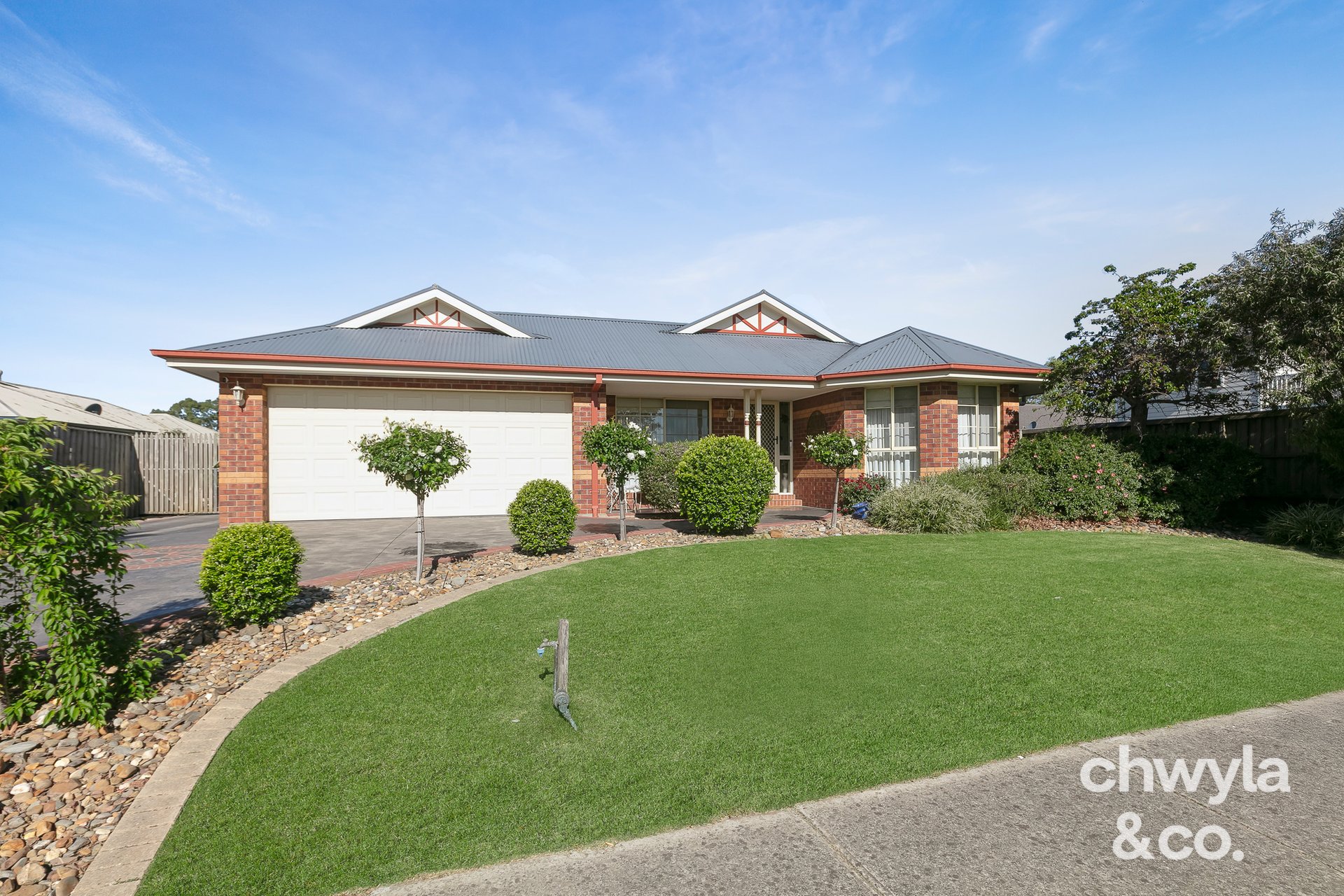 21 Thoroughbred Boulevard, Doreen - Image 1