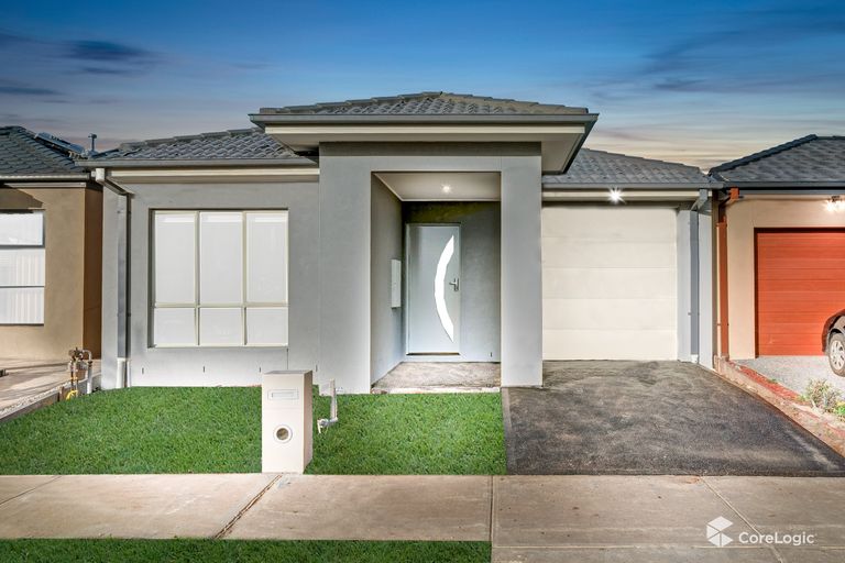  Family home near all the amenities! 