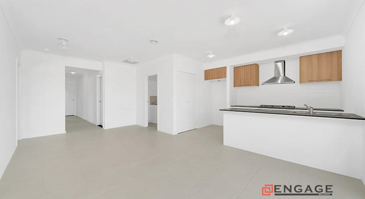 Near New Home in Tarneit – Ideal for First Home Buyers, Downsizers, or Investors