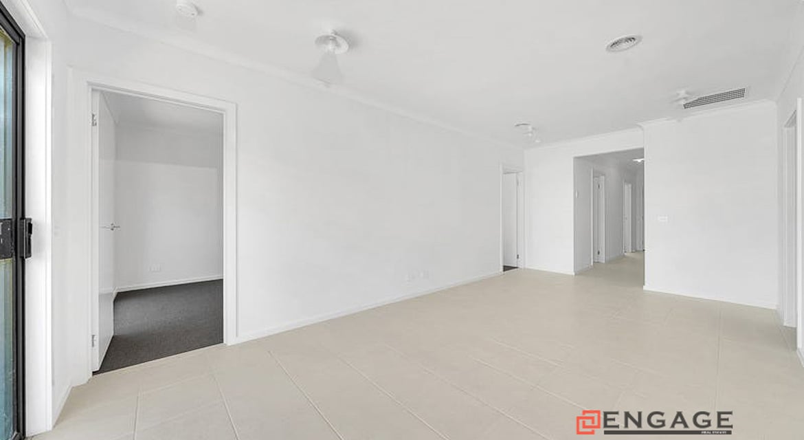 Near New Home in Tarneit – Ideal for First Home Buyers, Downsizers, or Investors