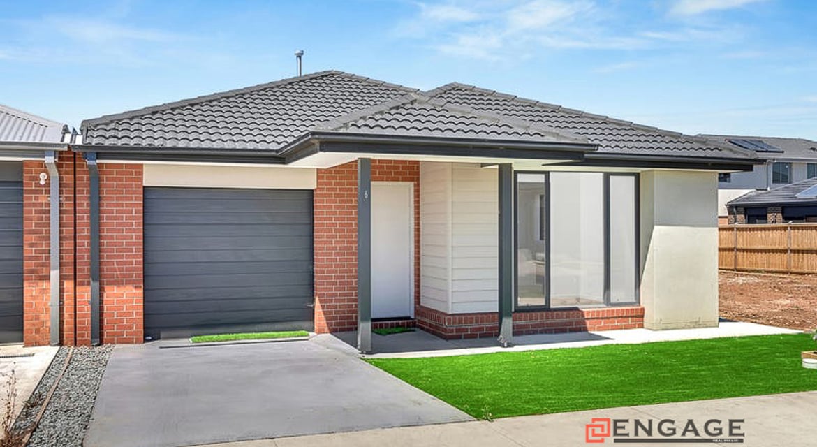 Near New Home in Tarneit – Ideal for First Home Buyers, Downsizers, or Investors