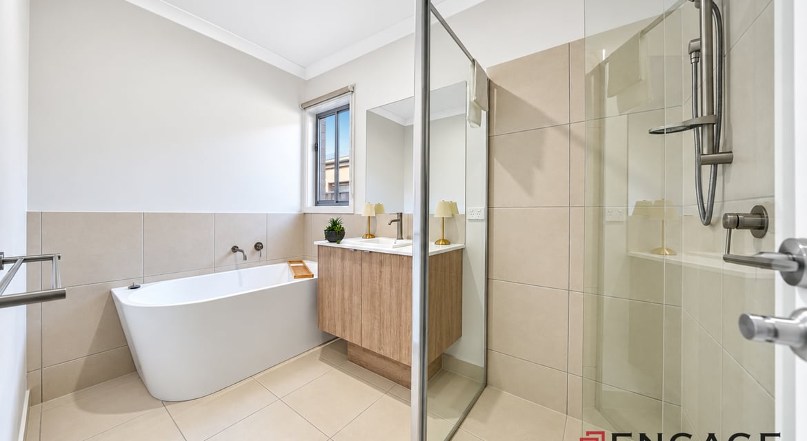 BRAND NEW Spacious Family Entertainer in Sought-After Mambourin !!