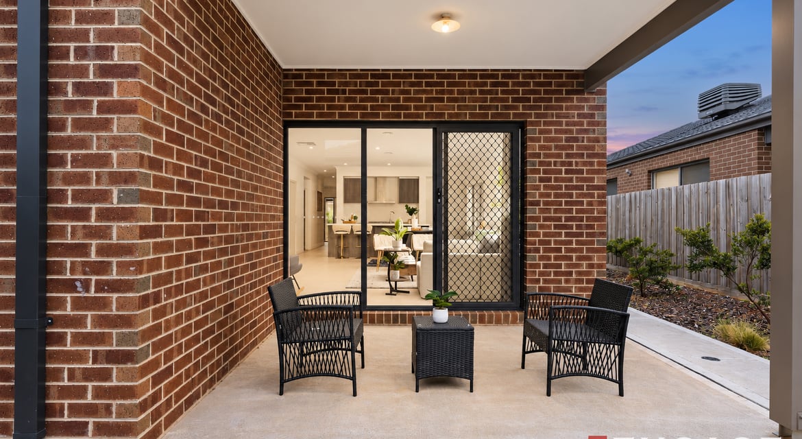 Sun-Filled North-Facing Family Home in the Heart of Mambourin !!