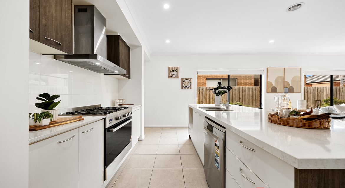 Sun-Filled North-Facing Family Home in the Heart of Mambourin !!