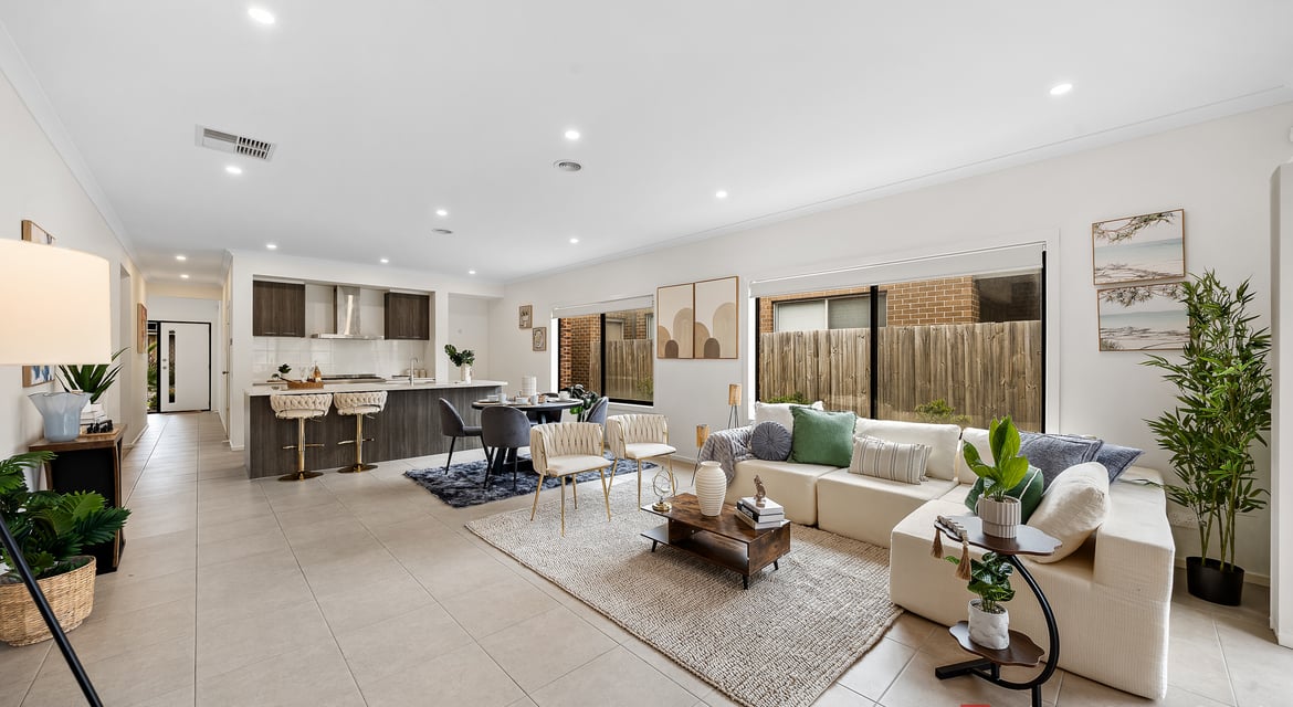 Sun-Filled North-Facing Family Home in the Heart of Mambourin !!