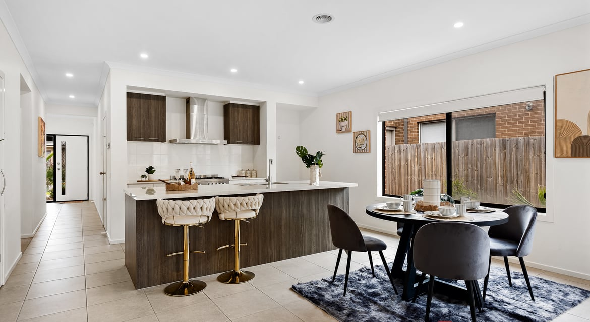 Sun-Filled North-Facing Family Home in the Heart of Mambourin !!