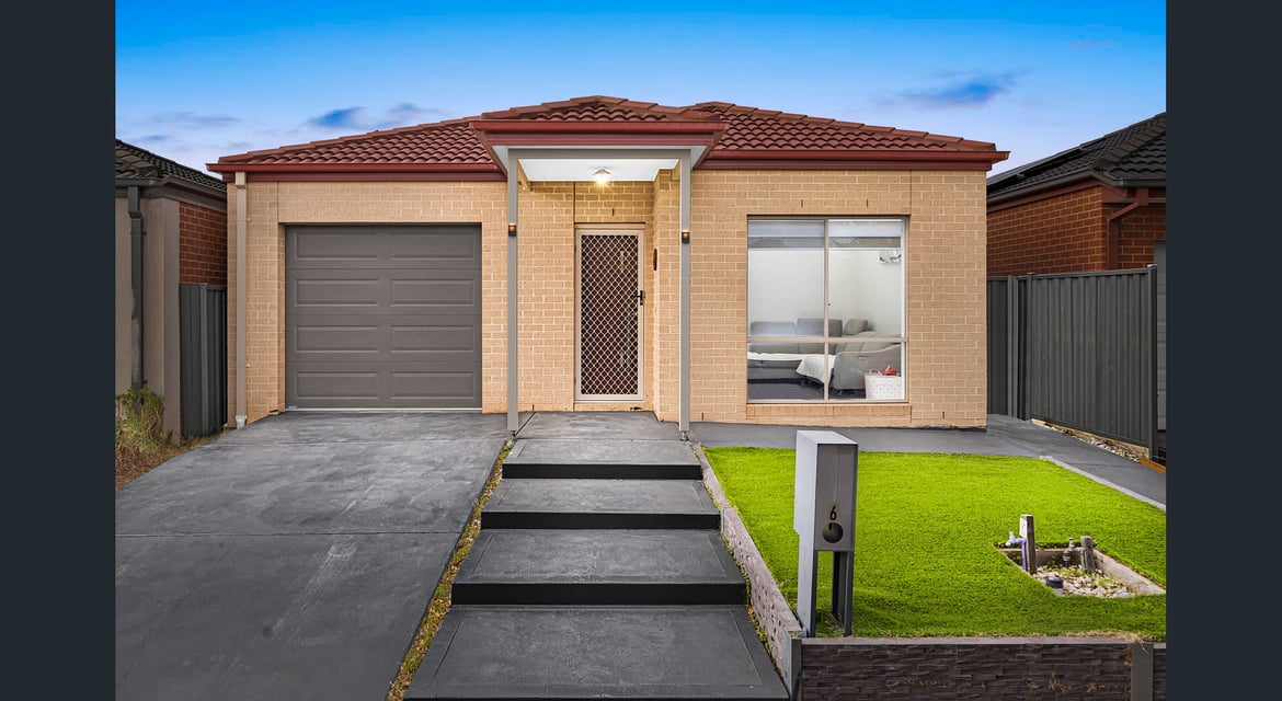 Modern Comfort & Convenience – 3 Bedroom Home for Rent in Manor Lakes