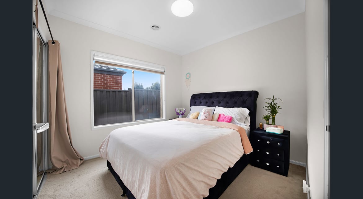 Modern Comfort & Convenience – 3 Bedroom Home for Rent in Manor Lakes