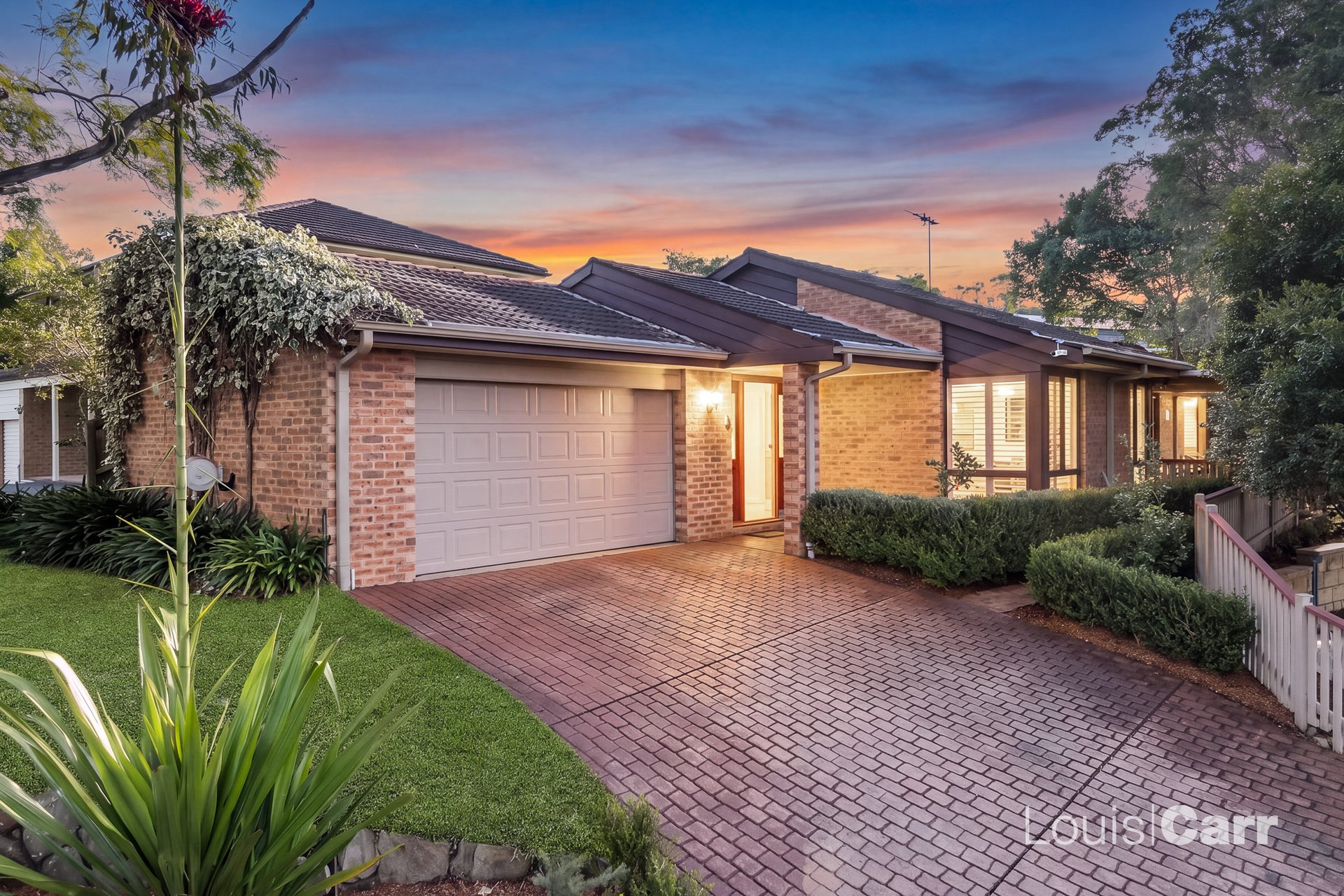 17 Fallon Drive, Dural Auction by Louis Carr Real Estate
