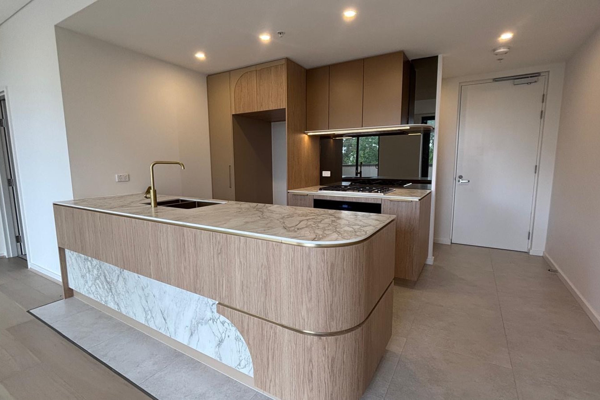 111/8 Garthowen Crescent, Castle Hill For Lease by Louis Carr Real Estate