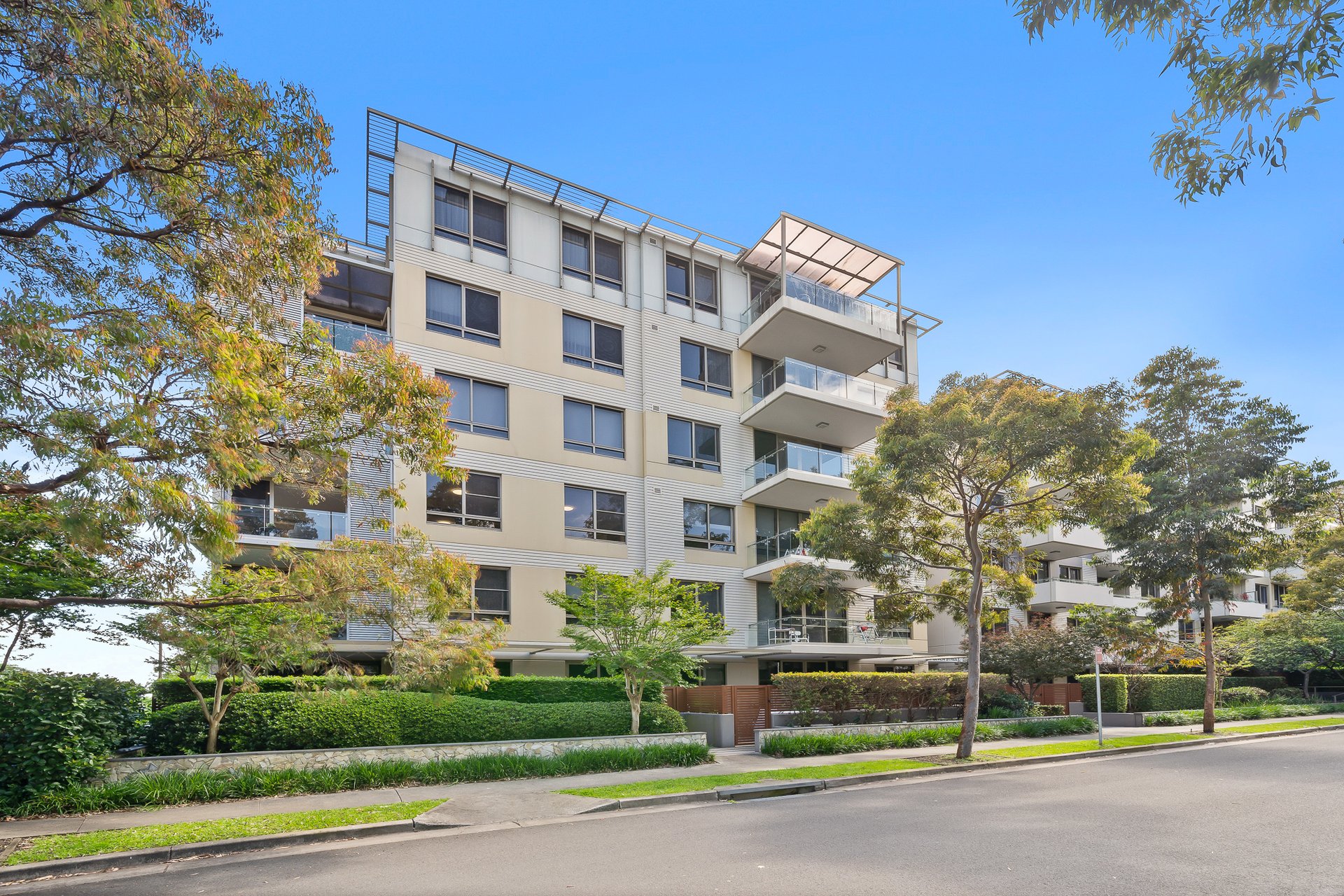 212/27 Seven Street, Epping For Sale by Aurora Property - image 1