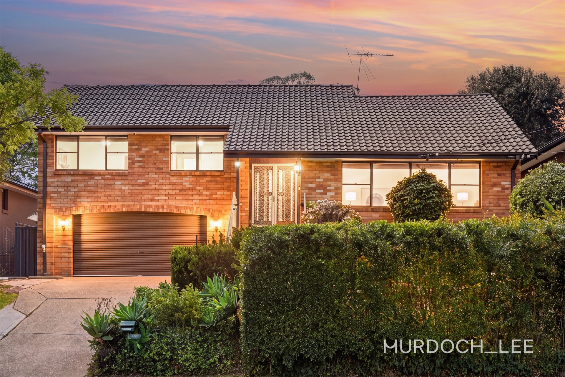 43 Blackett Drive, Castle Hill For Sale by Murdoch Lee Estate Agents