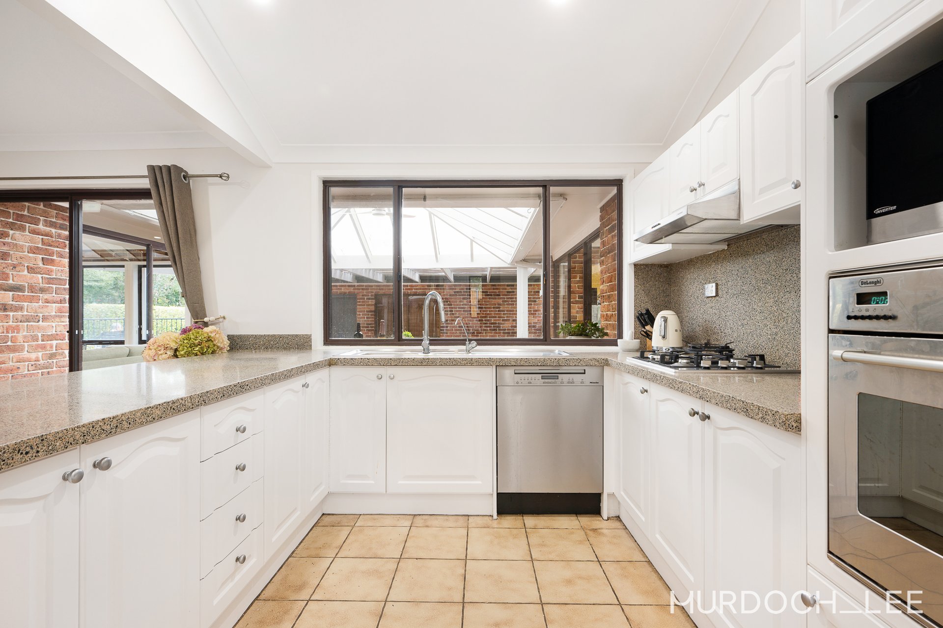 35 Rossian Place, Cherrybrook Auction by Murdoch Lee Estate Agents - image 11