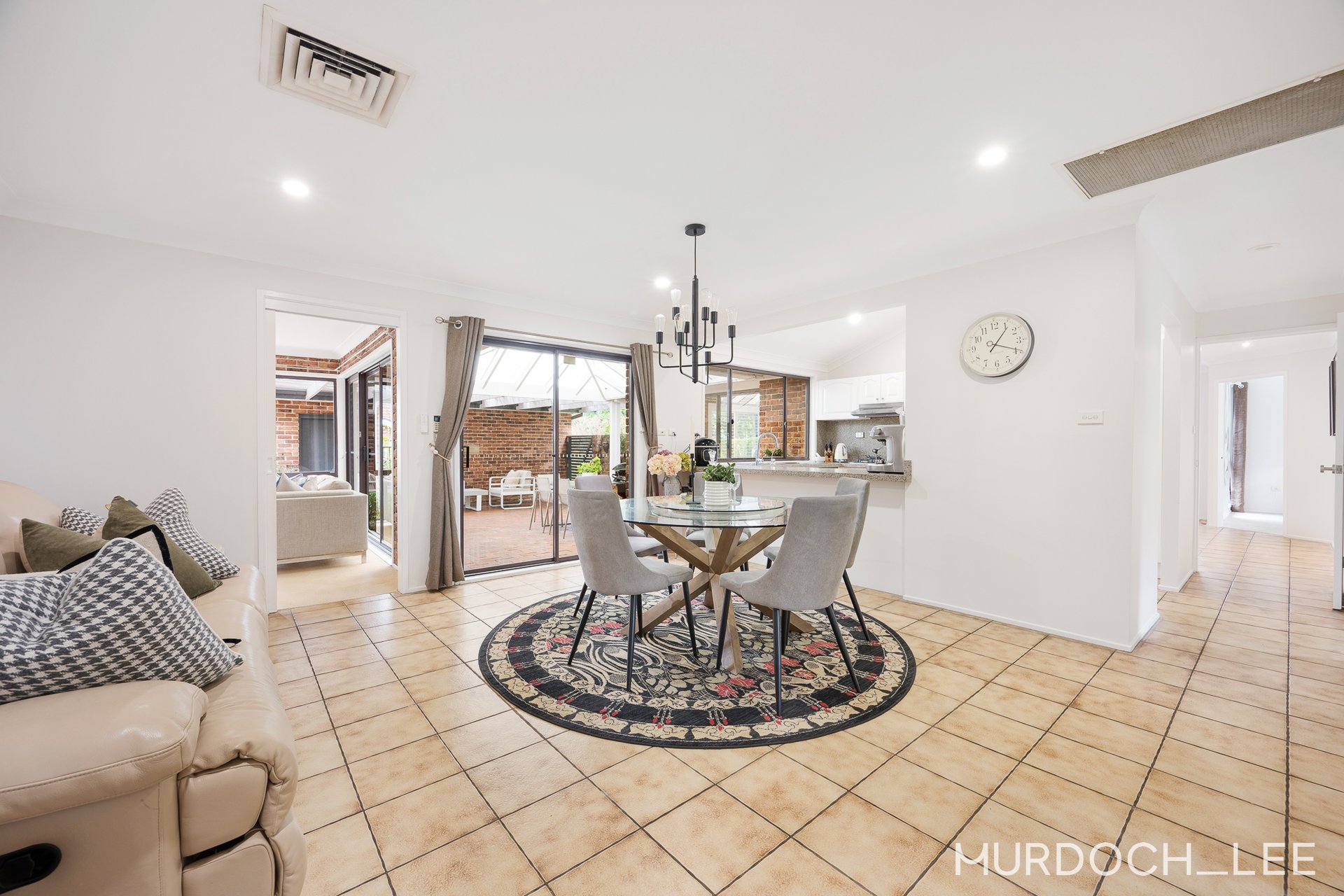 35 Rossian Place, Cherrybrook Auction by Murdoch Lee Estate Agents - image 9