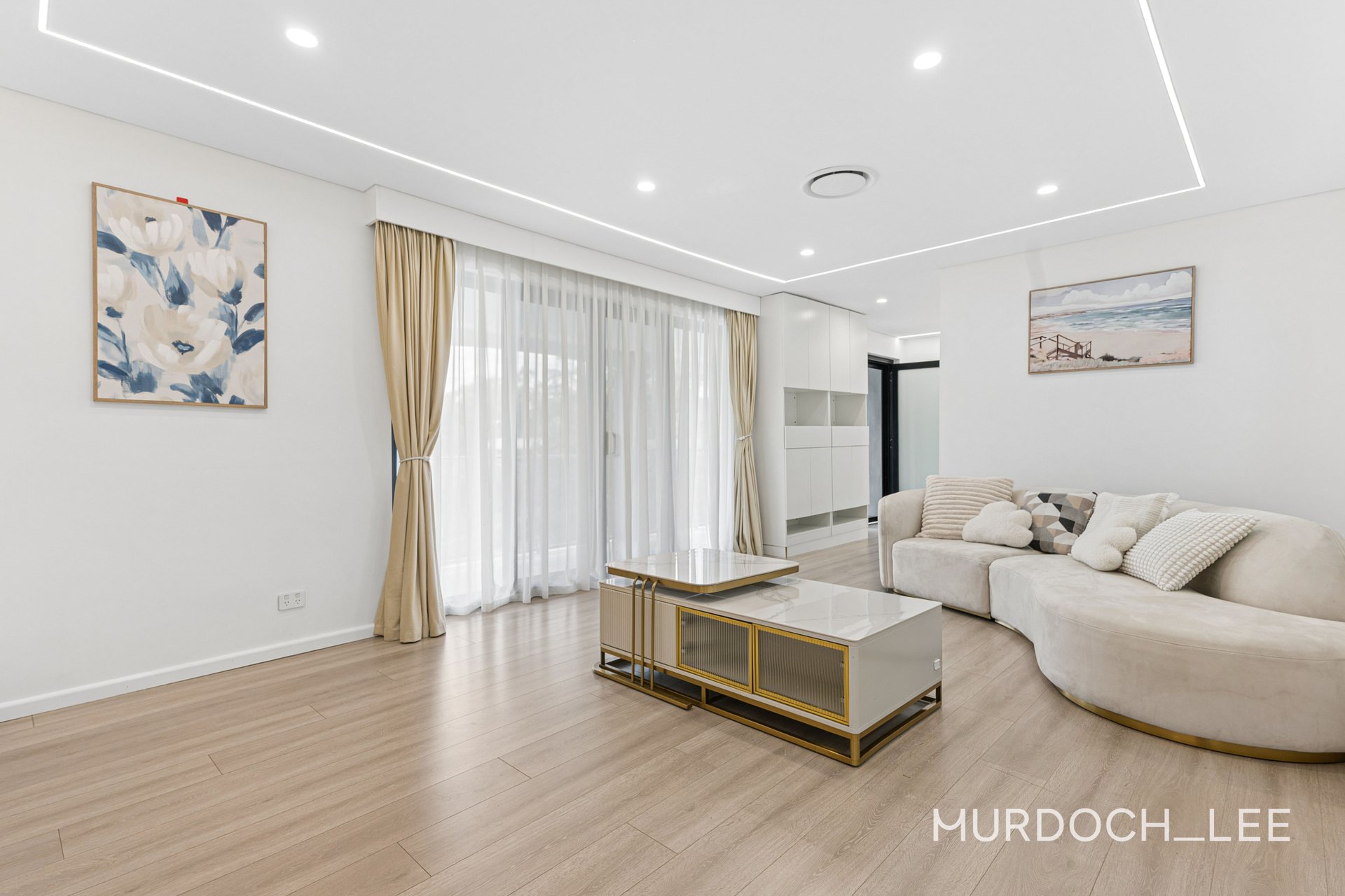 25 Orange Grove, Castle Hill Auction by Murdoch Lee Estate Agents - image 3